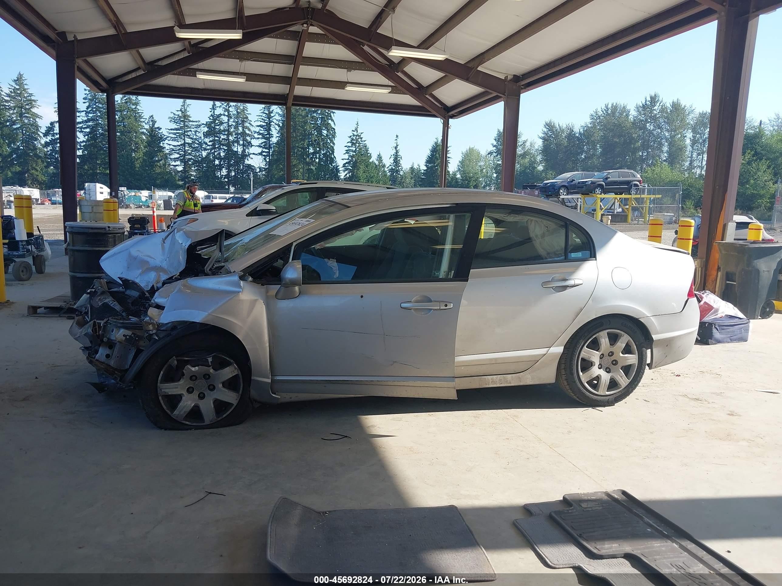 2007 Honda Civic Lx Silver vin: 1HGFA16587L101930