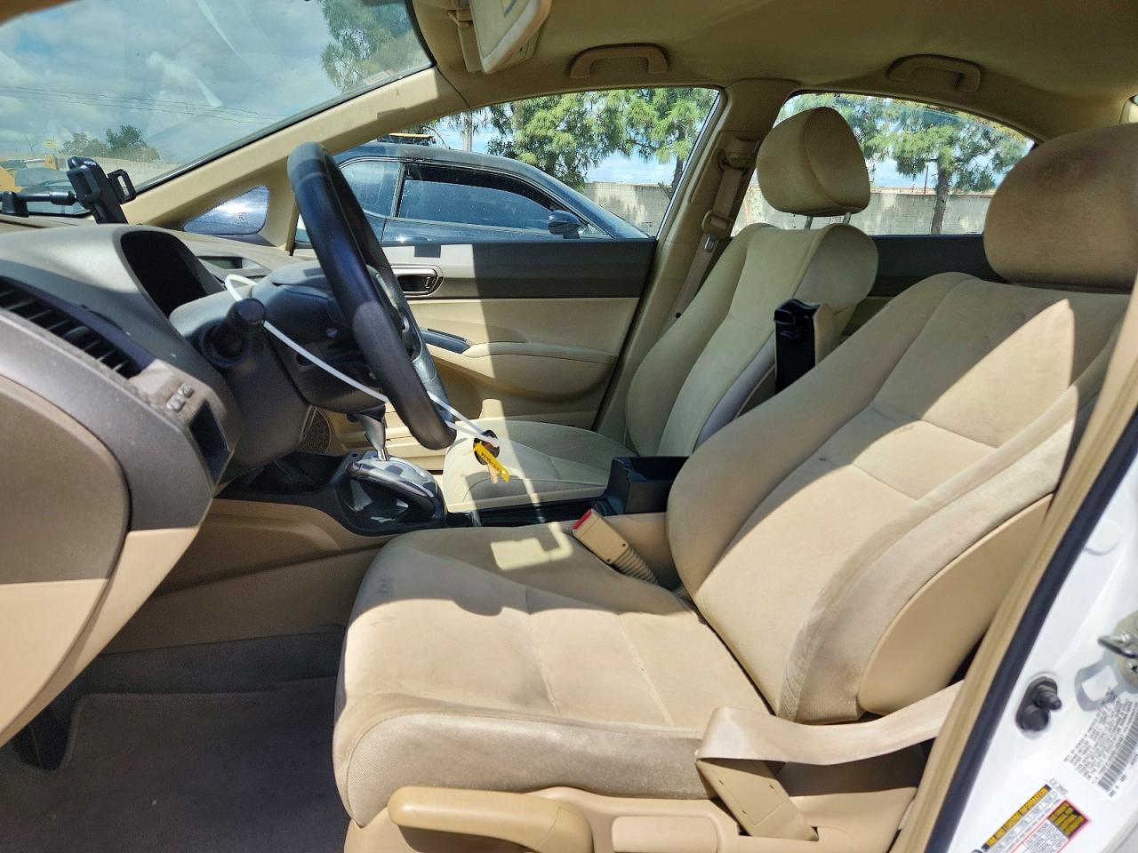 2008 Honda Civic Lx White vin: 1HGFA16588L000467