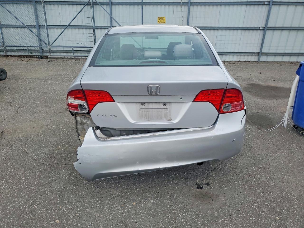 2008 Honda Civic Lx Silver vin: 1HGFA16588L001473
