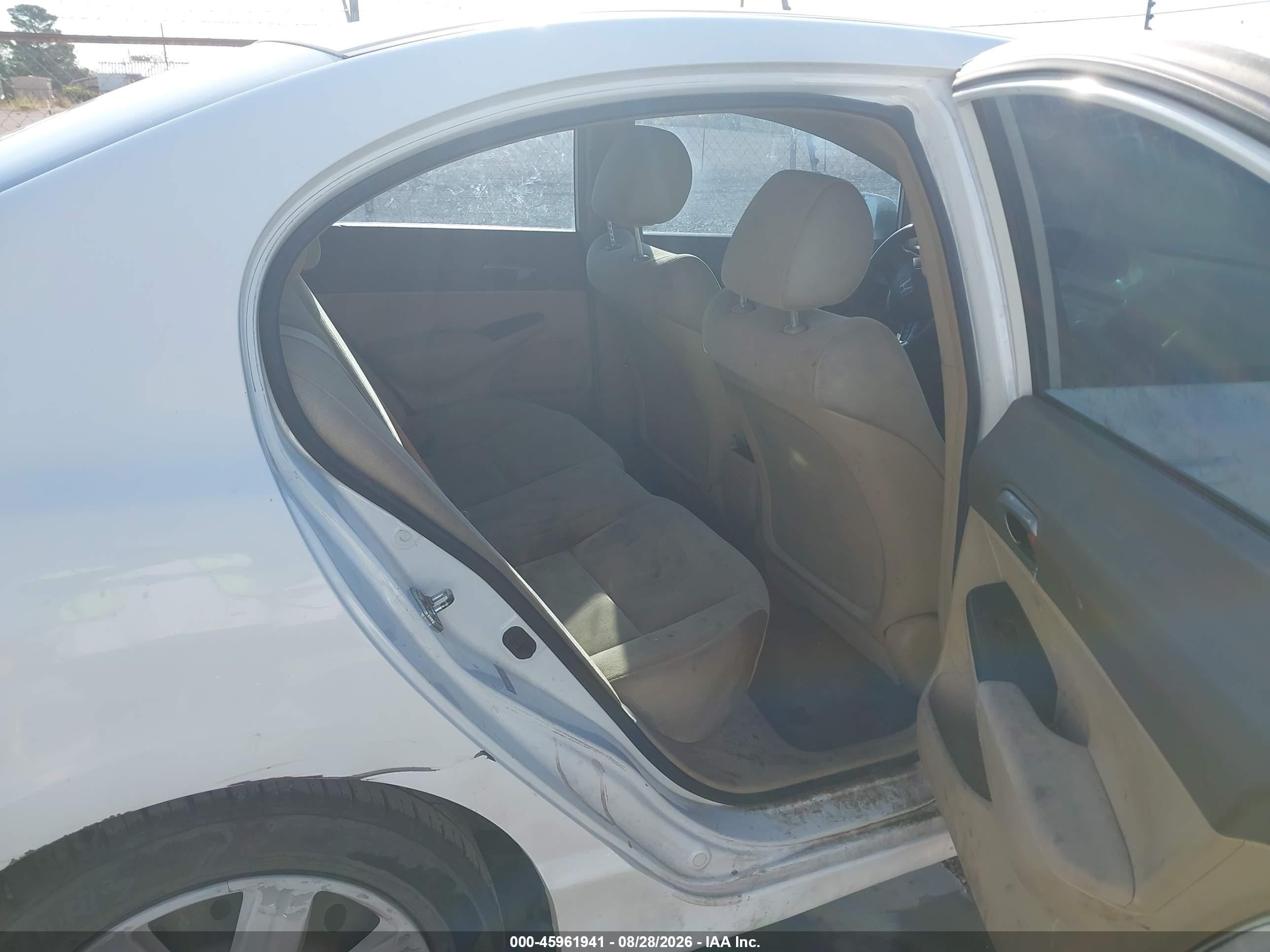 2008 Honda Civic Lx White vin: 1HGFA16588L050933
