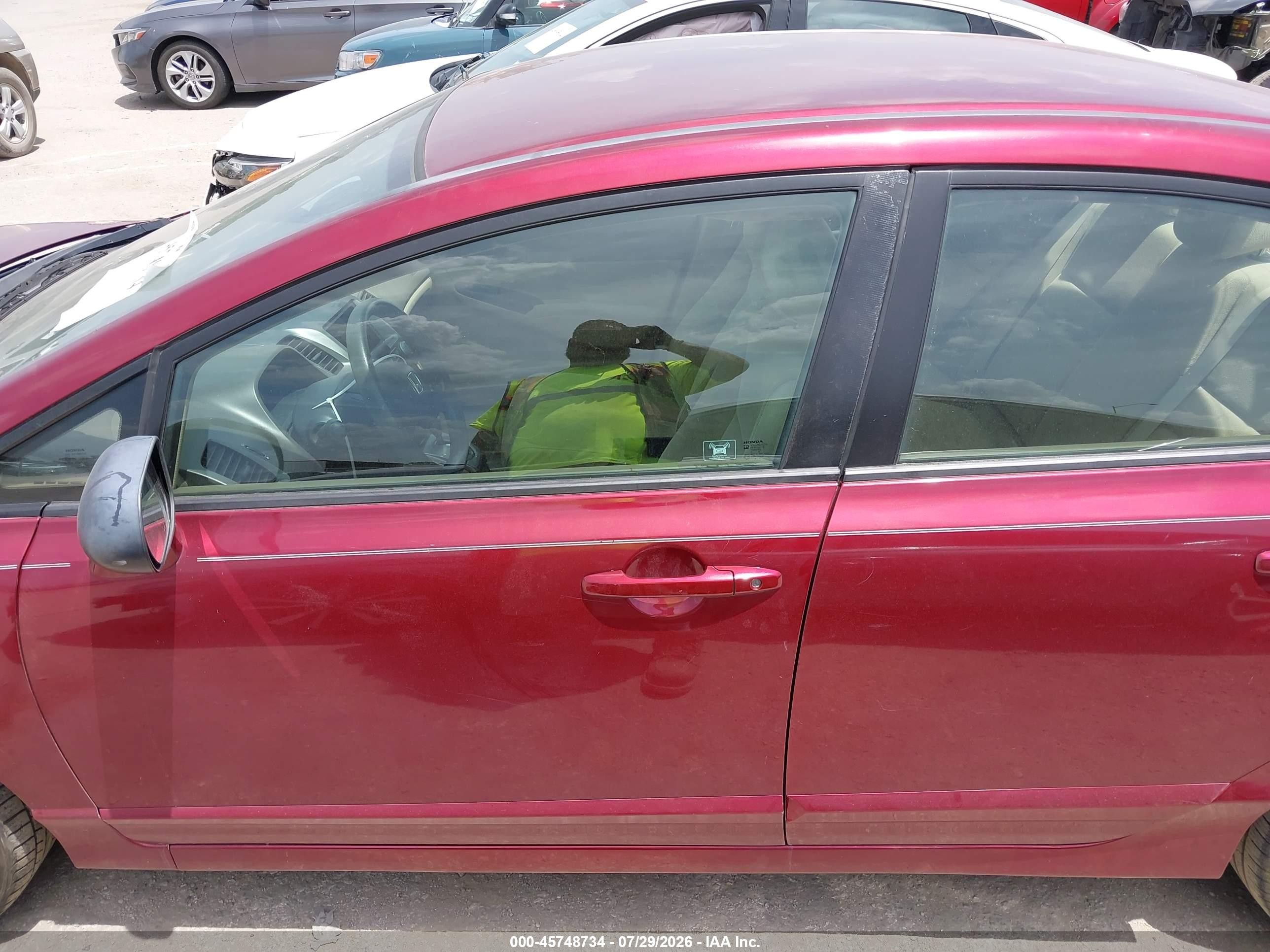 2008 Honda Civic Lx Maroon vin: 1HGFA16588L118051