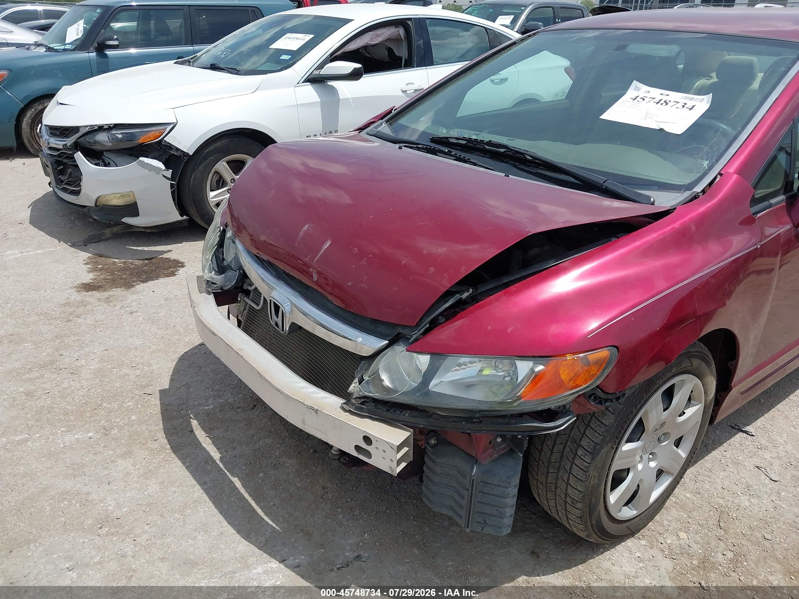 2008 Honda Civic Lx Maroon vin: 1HGFA16588L118051