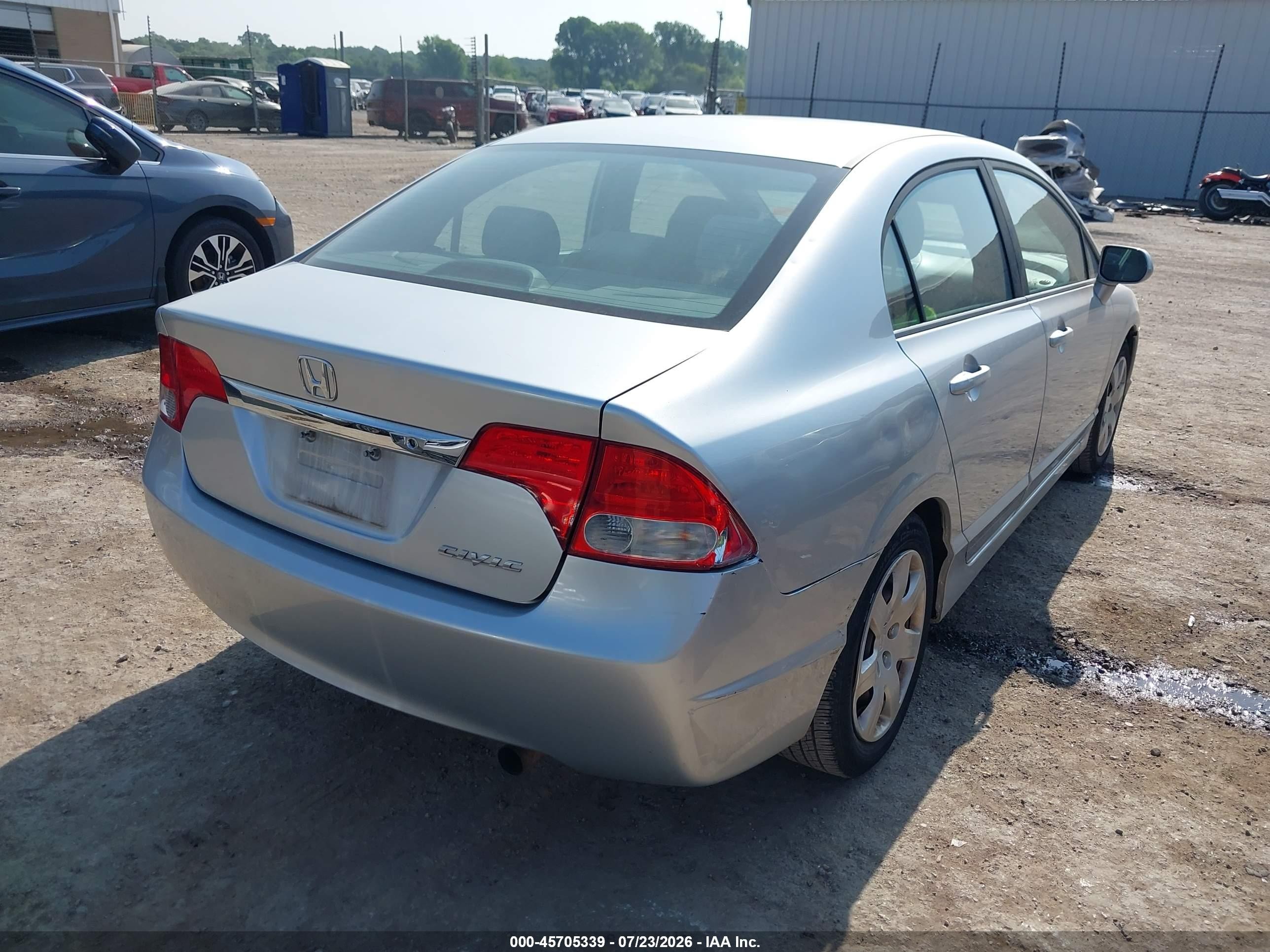 2009 Honda Civic Lx Серебряный vin: 1HGFA16589L023362