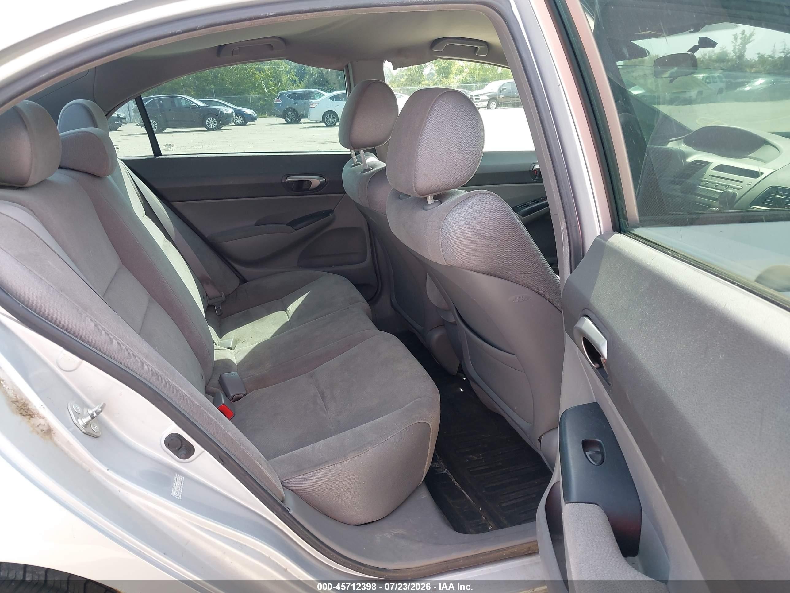 2006 Honda Civic Lx Silver vin: 1HGFA16596L133445
