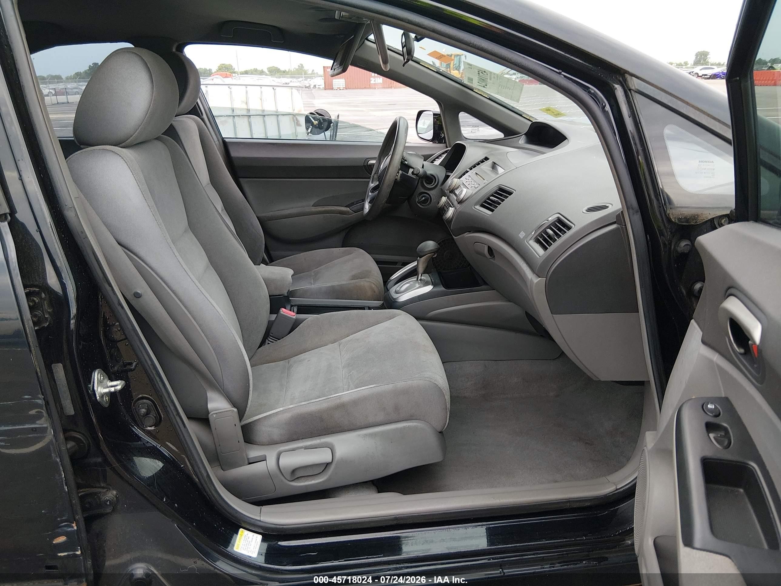 2008 Honda Civic Lx Black vin: 1HGFA16598L010912