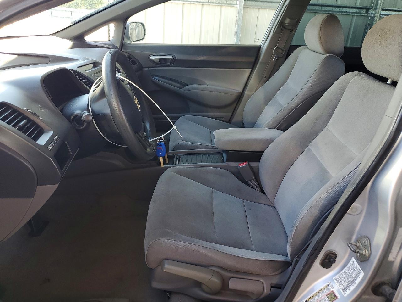 2008 Honda Civic Lx Silver vin: 1HGFA16598L046146