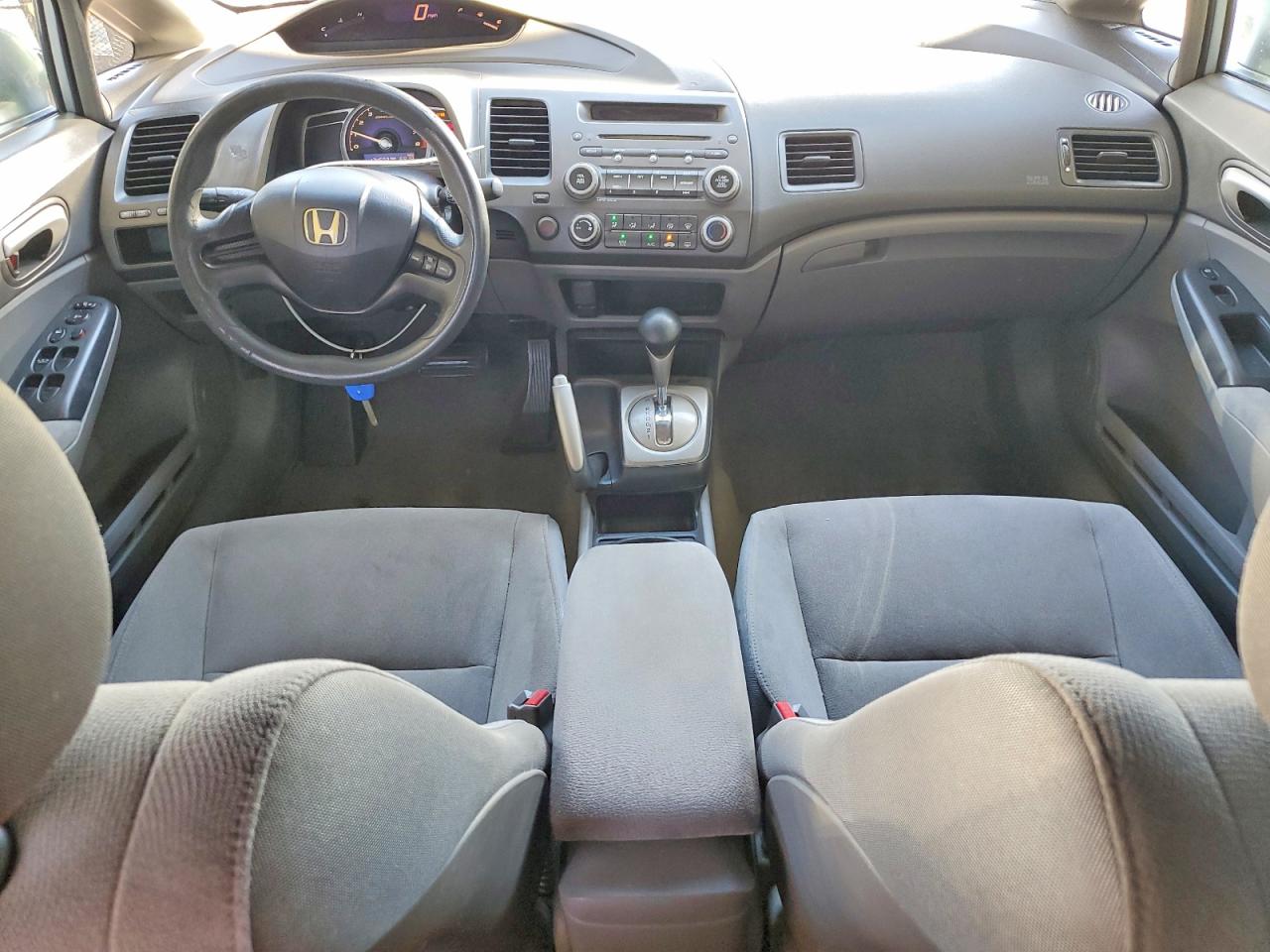 2008 Honda Civic Lx Silver vin: 1HGFA16598L046146