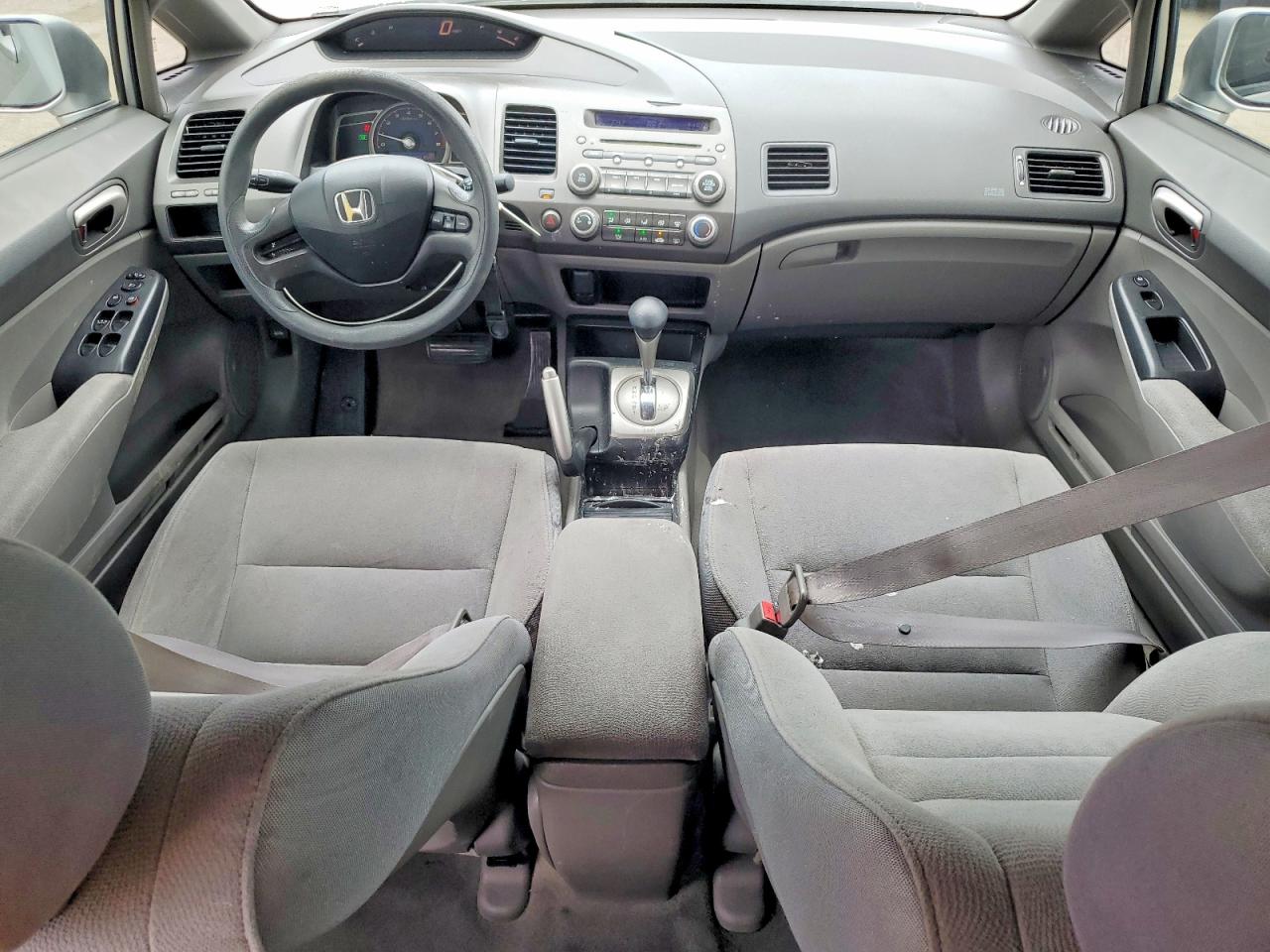 2008 Honda Civic Lx Silver vin: 1HGFA16598L062167