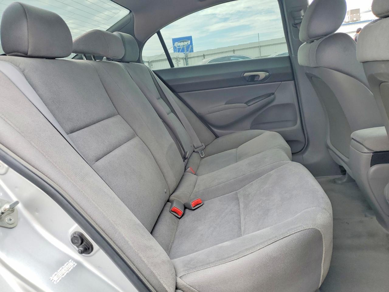 2008 Honda Civic Lx Silver vin: 1HGFA16598L062167