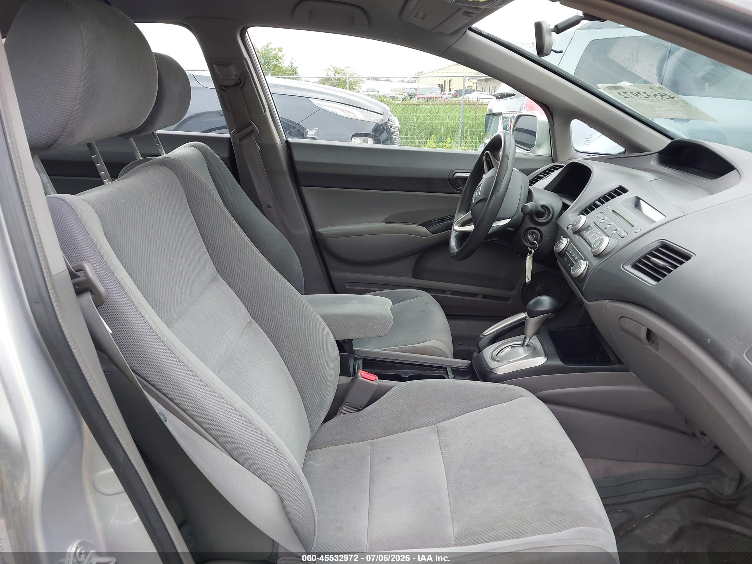 2009 Honda Civic Lx Silver vin: 1HGFA16599L023449