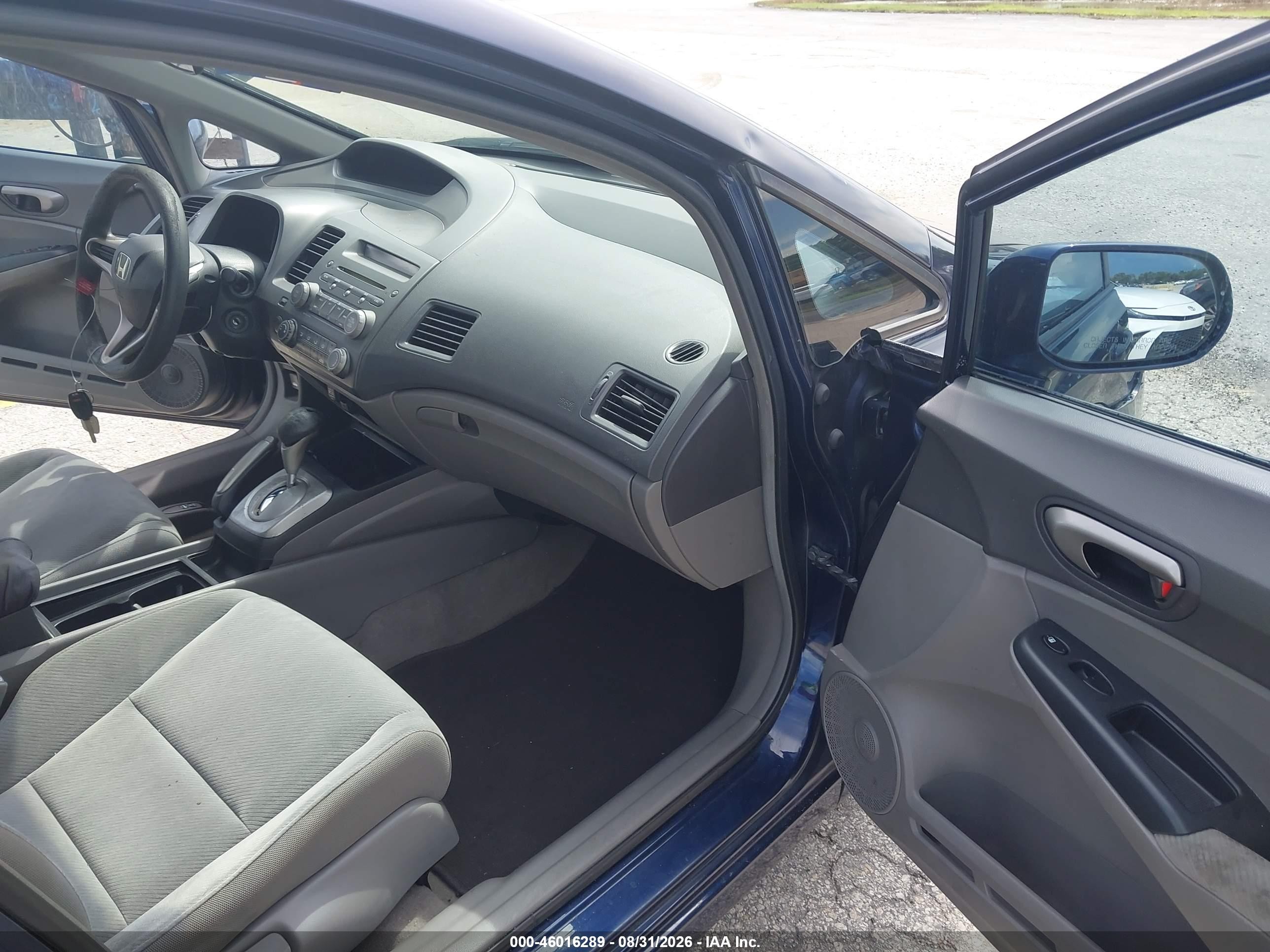 2009 Honda Civic Lx Blue vin: 1HGFA16599L025427