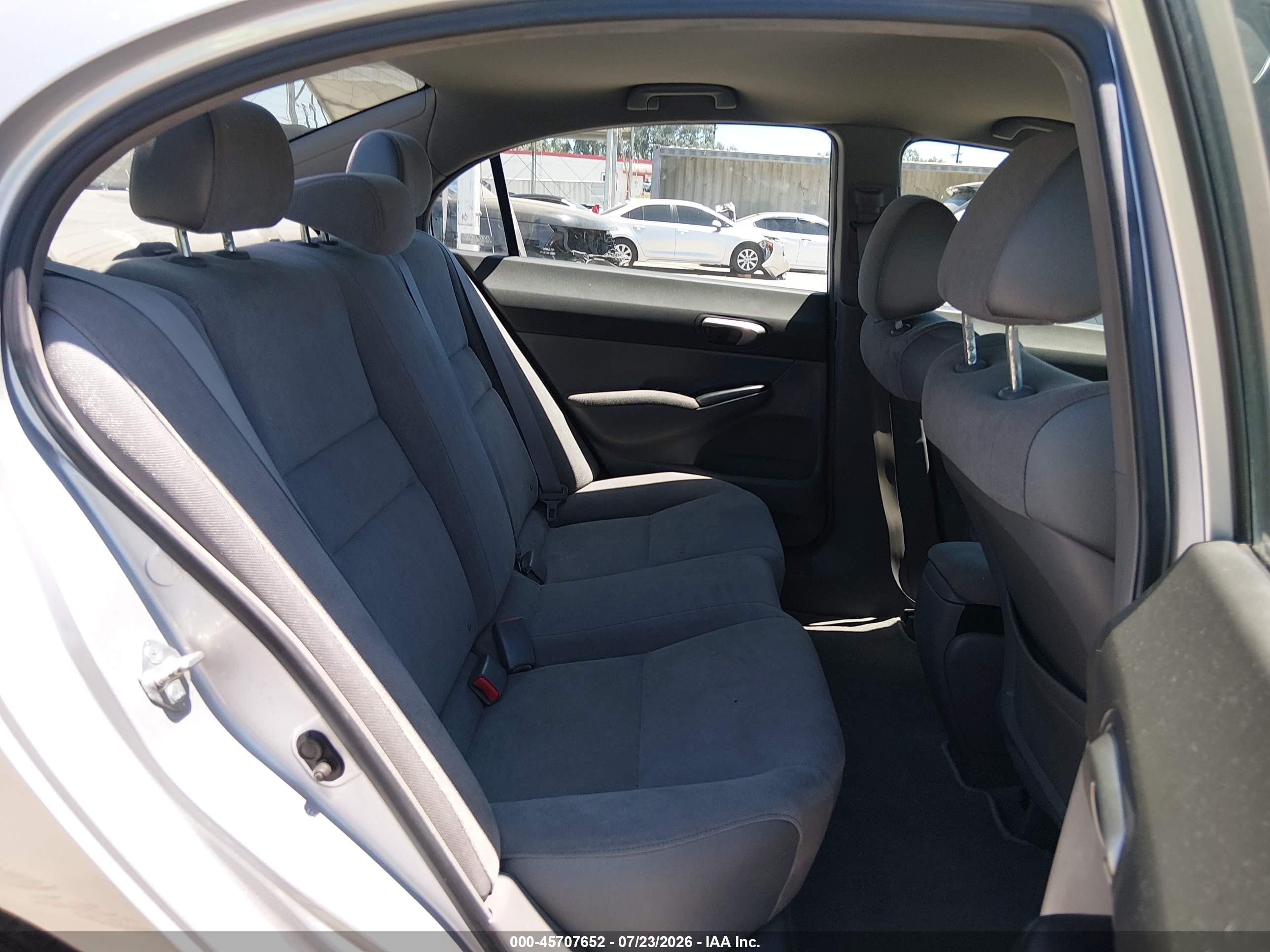 2006 Honda Civic Lx Серебряный vin: 1HGFA165X6L043401