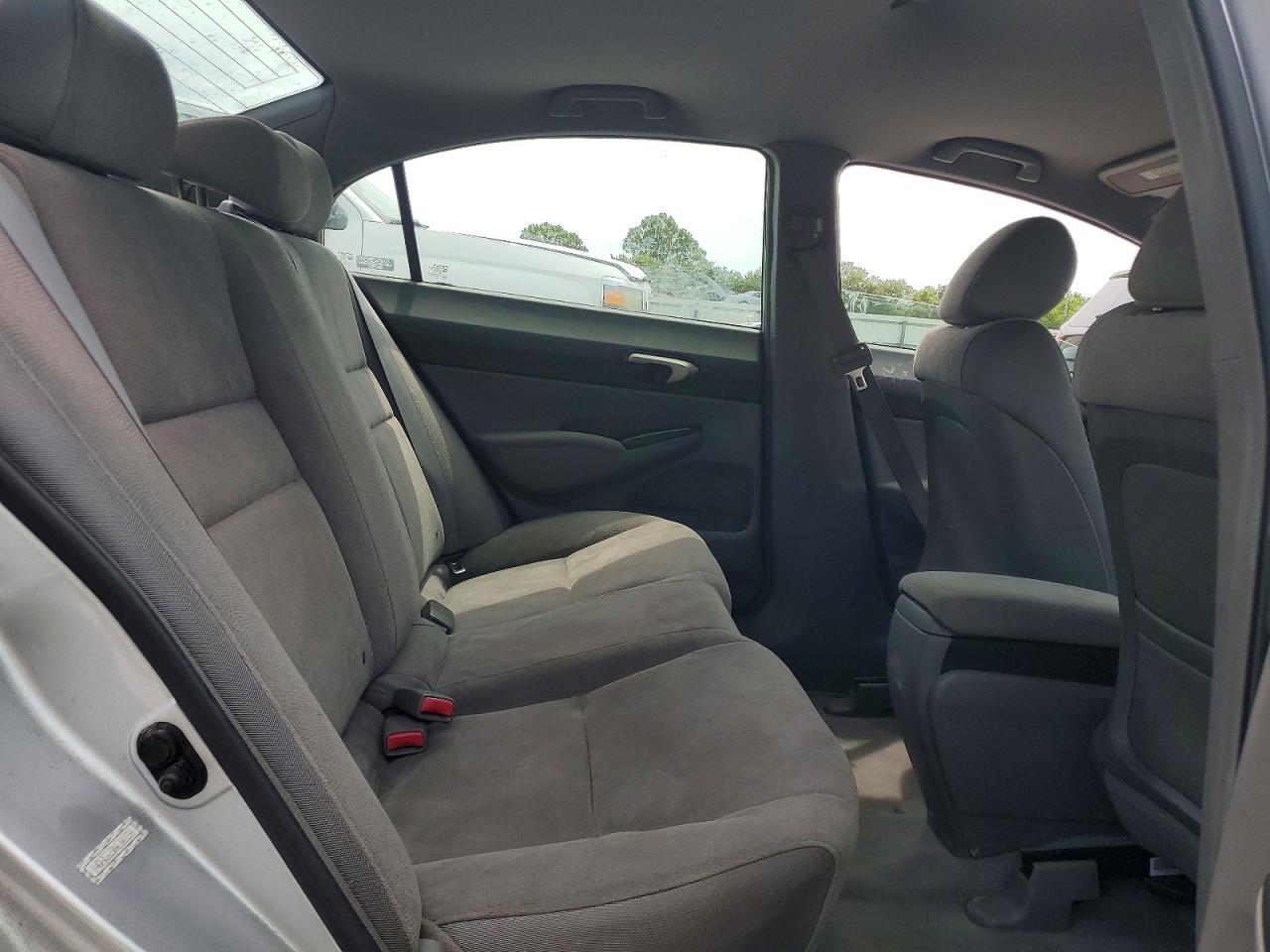 2006 Honda Civic Lx Серебряный vin: 1HGFA165X6L081551
