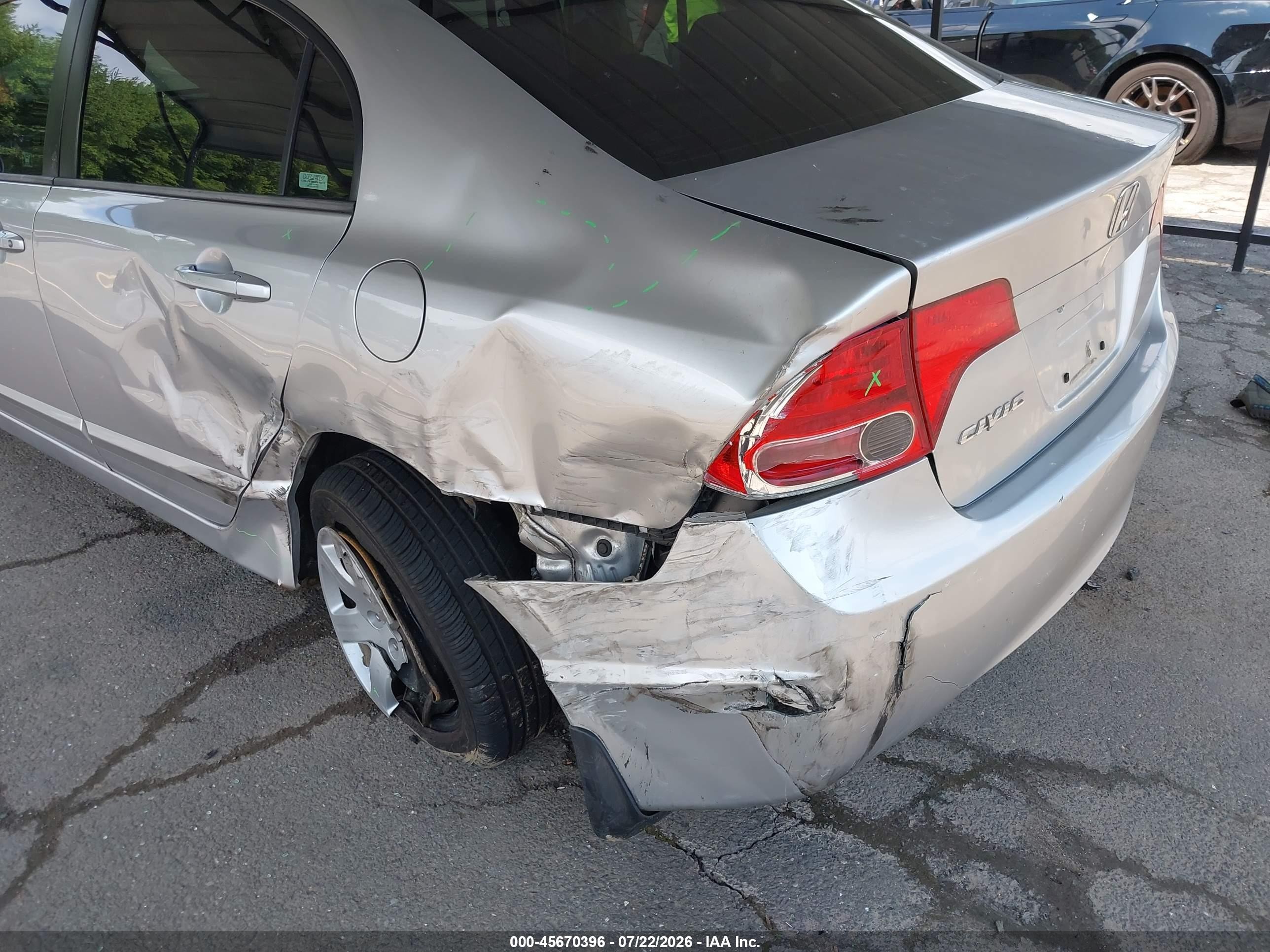 2006 Honda Civic Lx Silver vin: 1HGFA165X6L091335