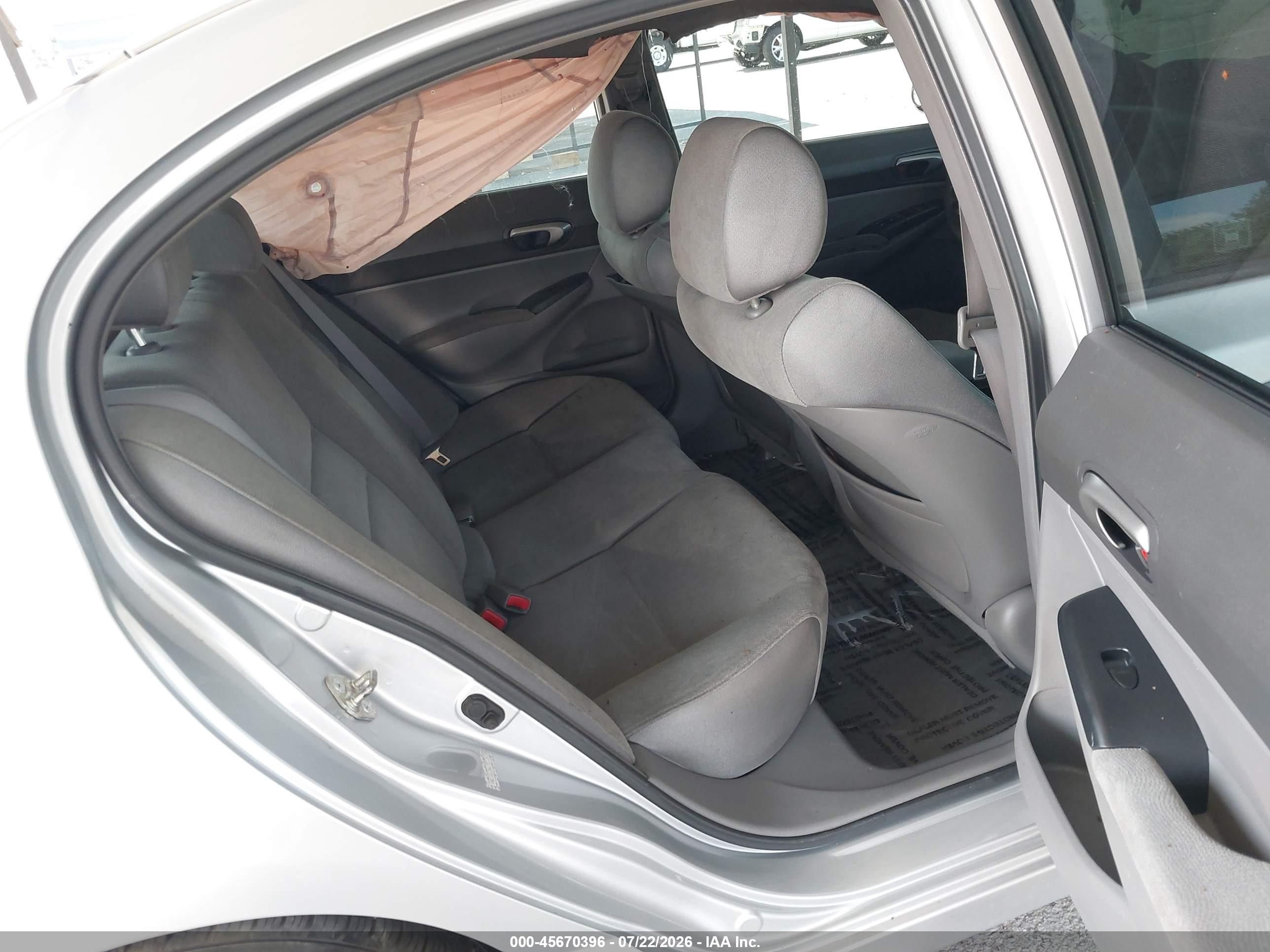 2006 Honda Civic Lx Silver vin: 1HGFA165X6L091335