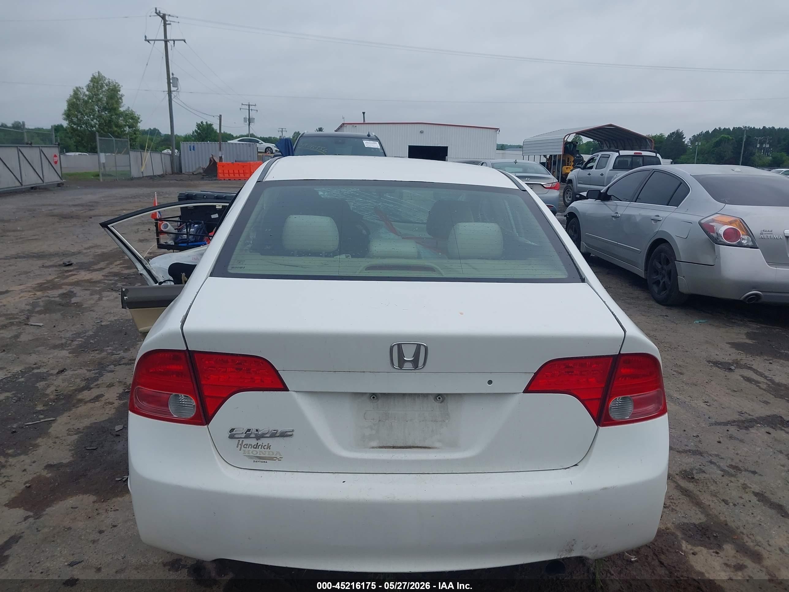 2007 Honda Civic Lx White vin: 1HGFA165X7L086590