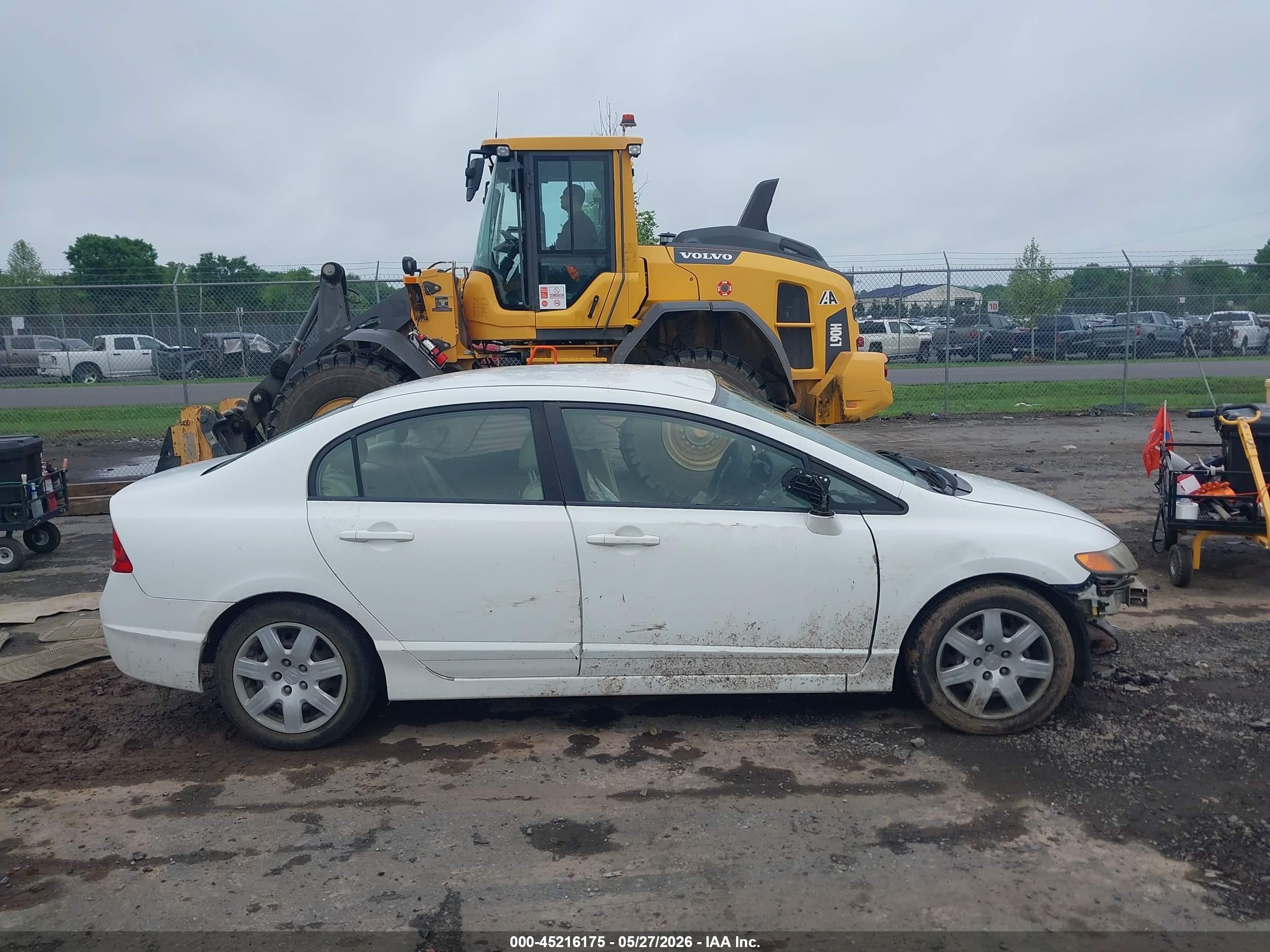 2007 Honda Civic Lx White vin: 1HGFA165X7L086590