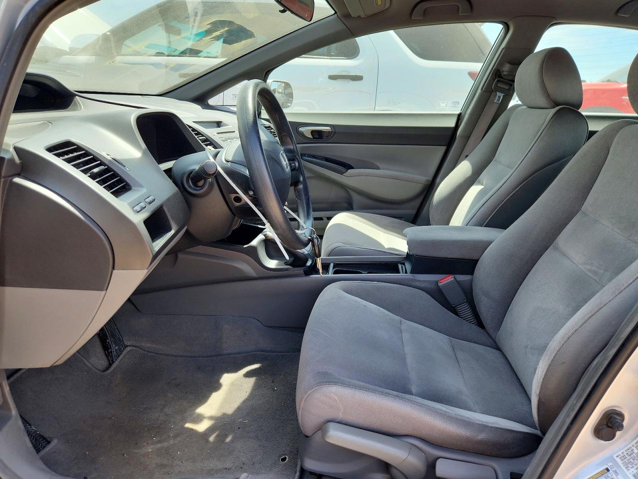 2007 Honda Civic Lx Silver vin: 1HGFA165X7L140177
