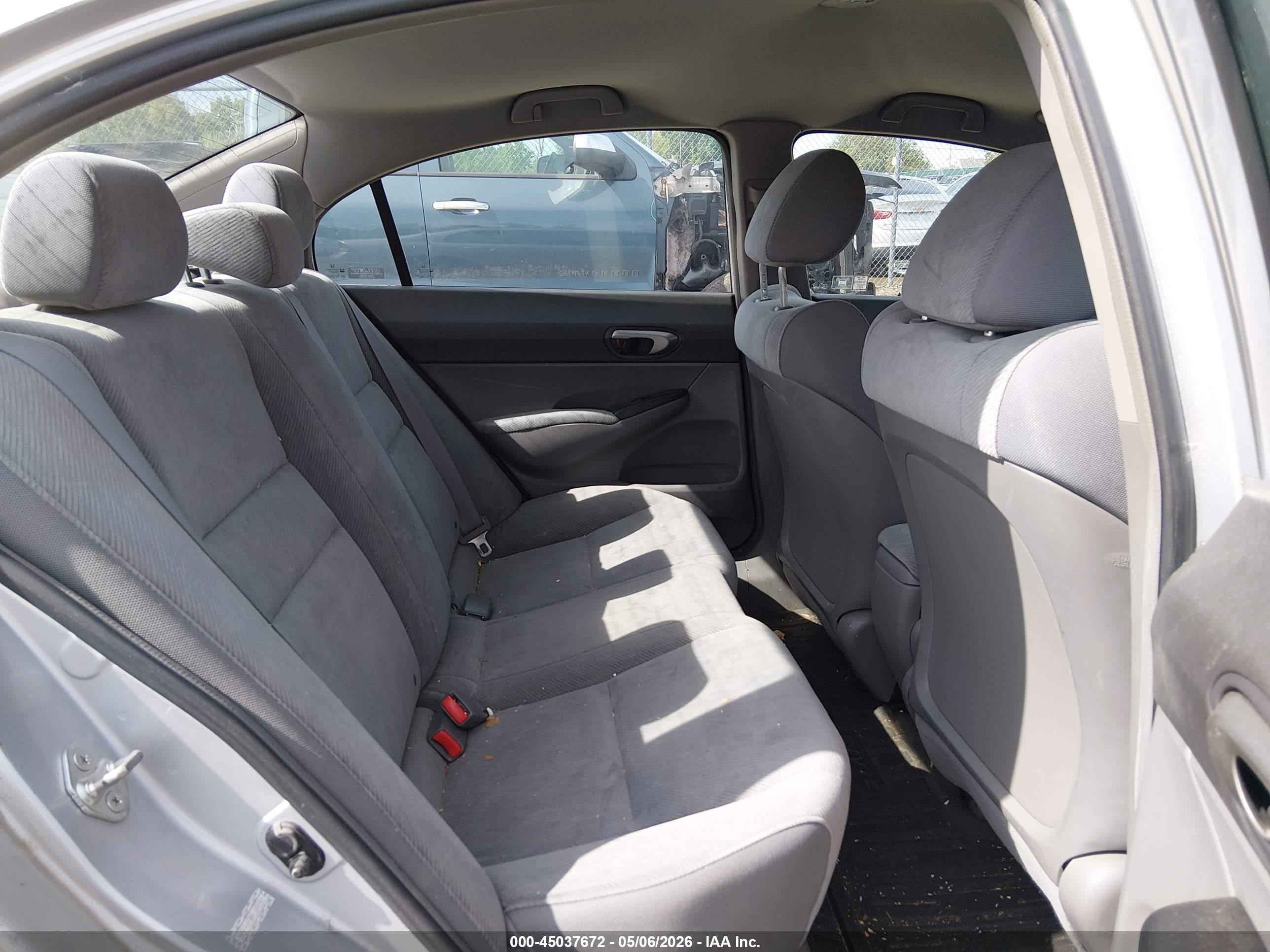 2009 Honda Civic Lx Серебряный vin: 1HGFA165X9L009222