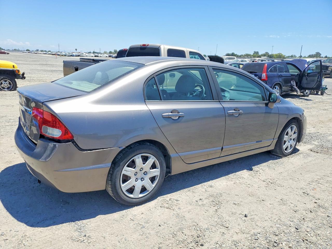 2009 Honda Civic Lx Silver vin: 1HGFA165X9L028188