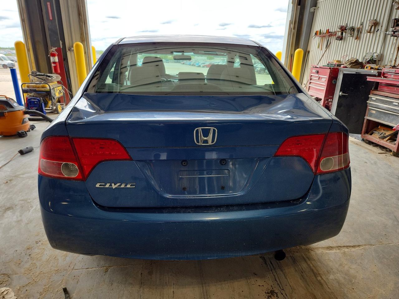 2008 Honda Civic 4d Blue vin: 1HGFA16838L022869