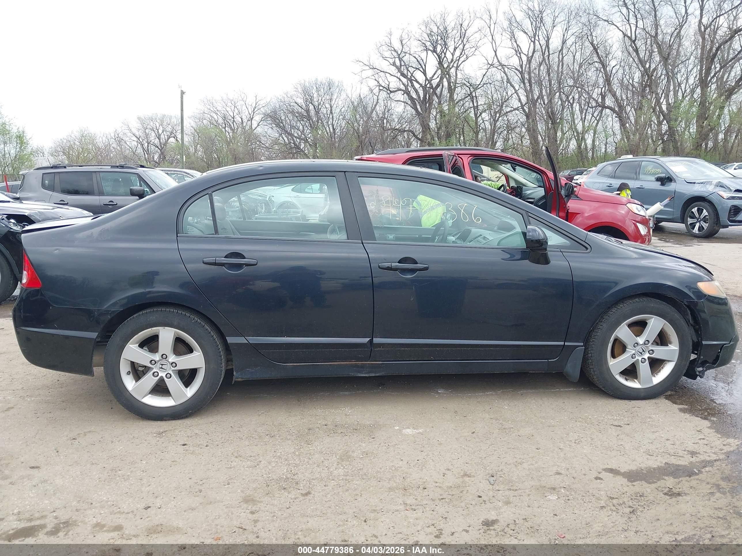 2007 Honda Civic Ex Черный vin: 1HGFA16847L108402