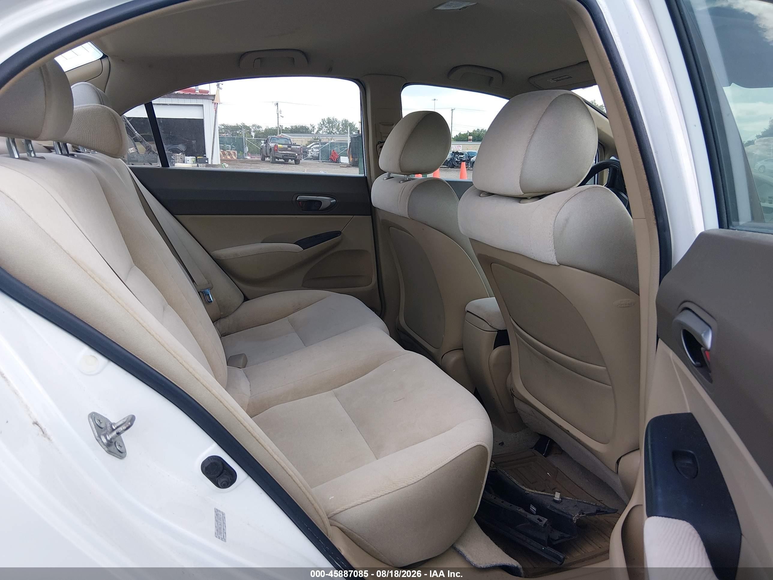 2007 Honda Civic Gx White vin: 1HGFA46567L000273