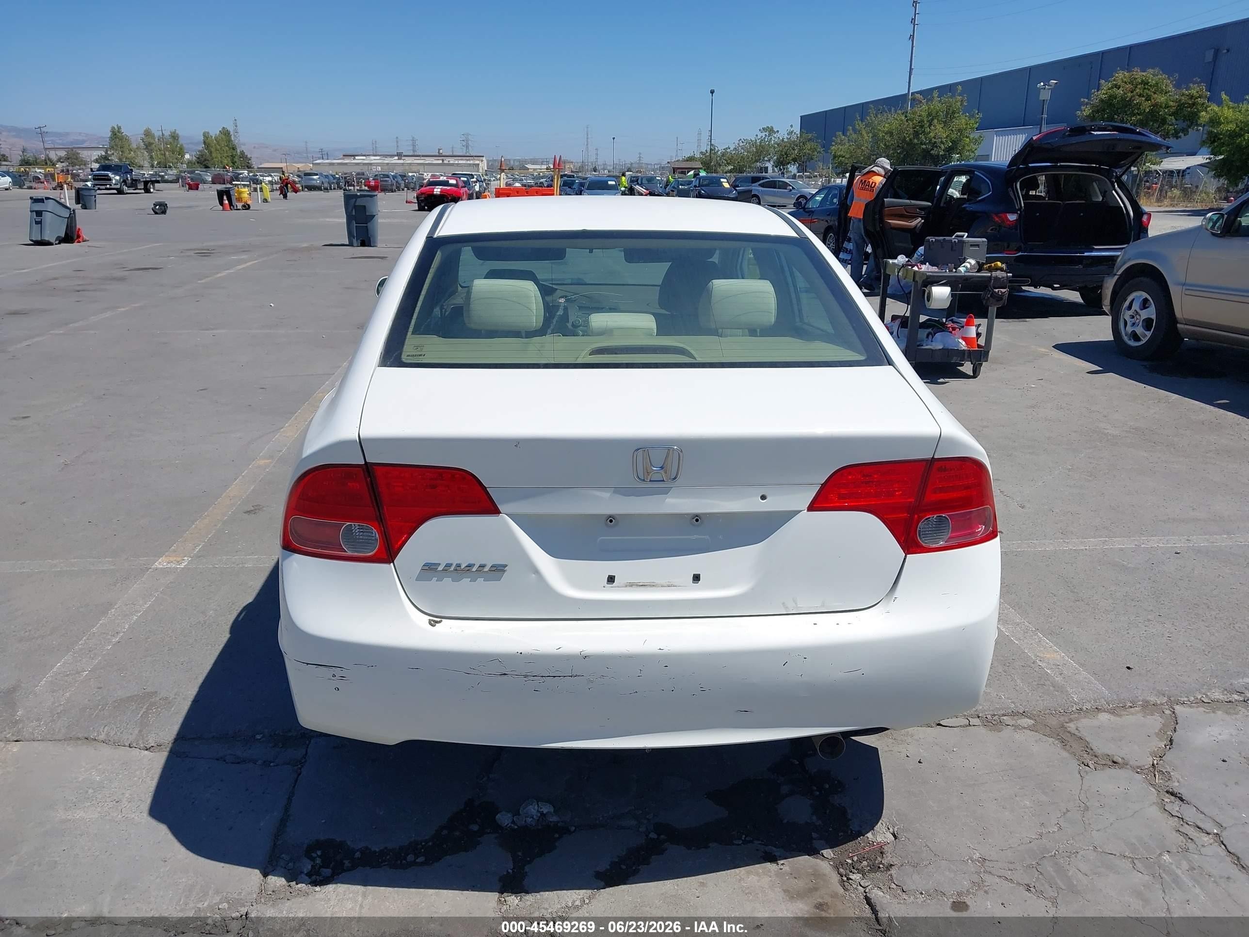 2007 Honda Civic Gx Белый vin: 1HGFA465X7L000261