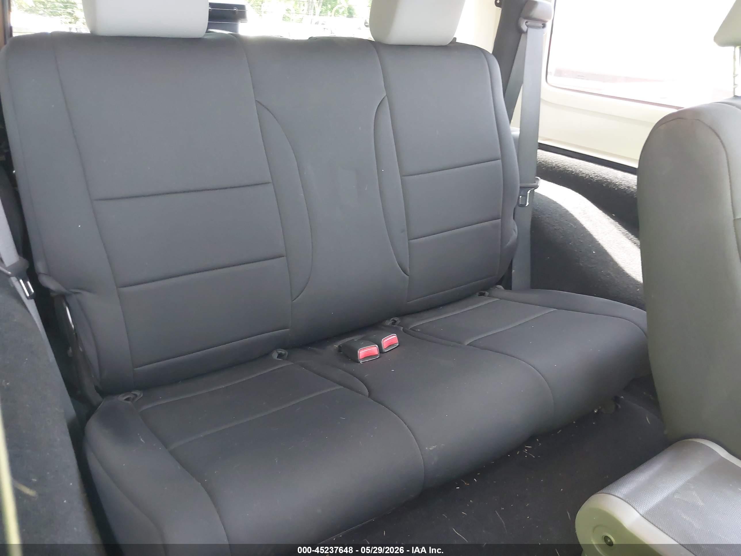 2010 Jeep Wrangler Sport Gray vin: 1J4AA2D10AL135098