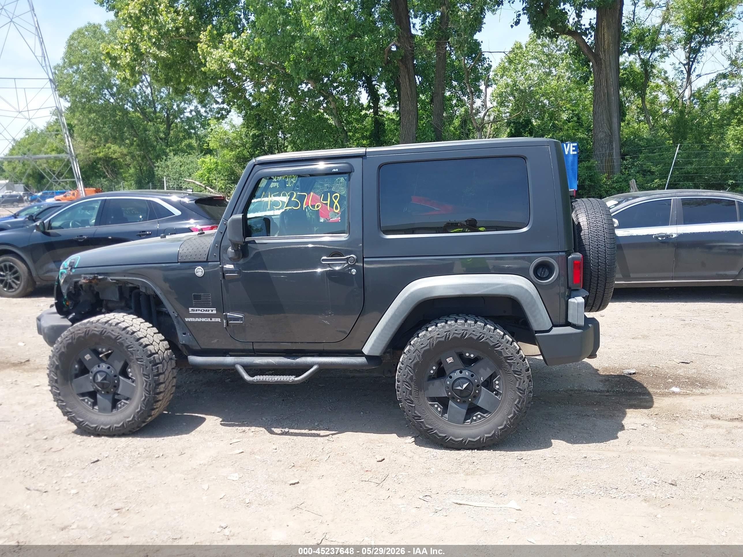 2010 Jeep Wrangler Sport Gray vin: 1J4AA2D10AL135098