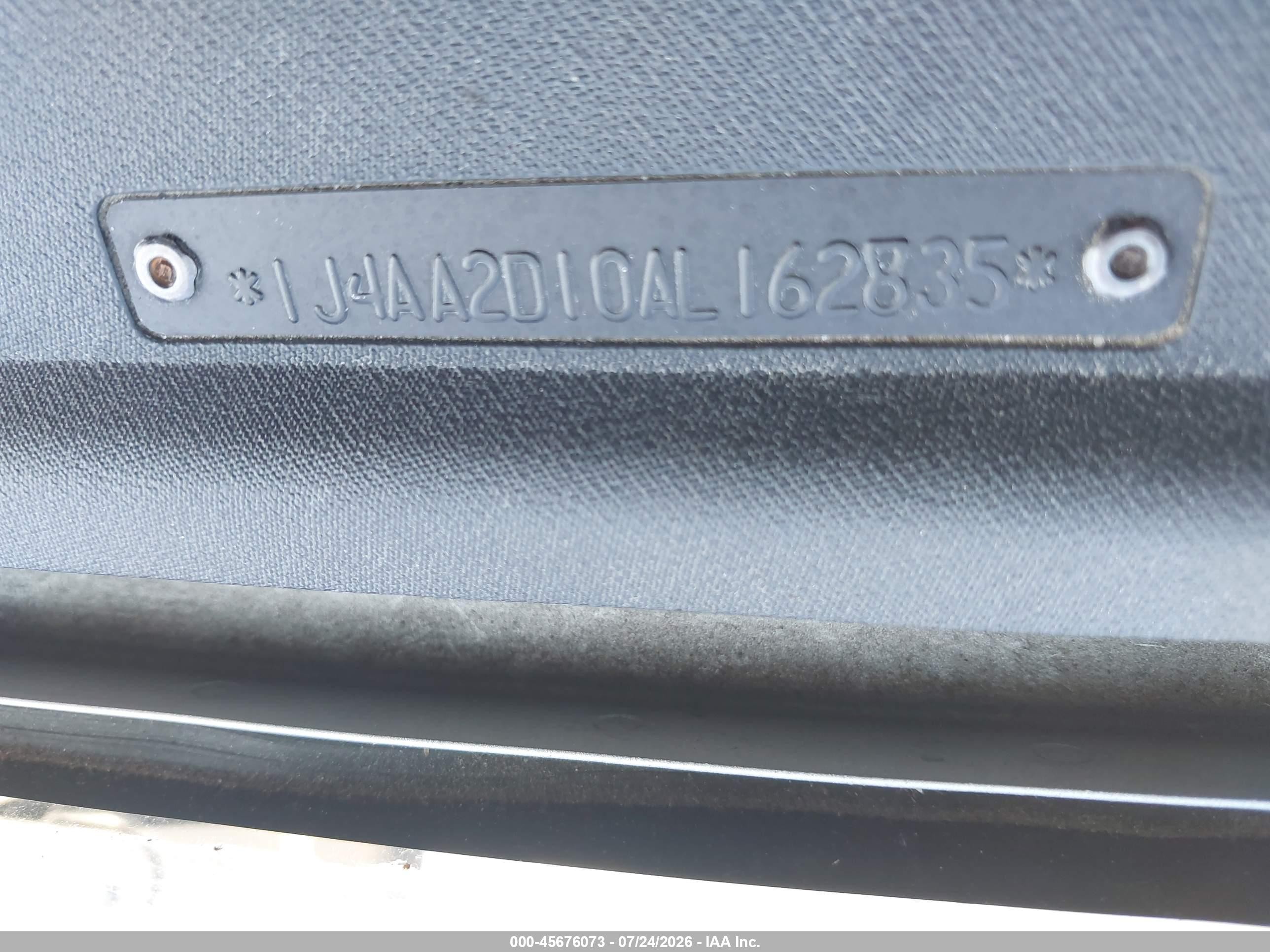 2010 Jeep Wrangler Sport Silver vin: 1J4AA2D10AL162835