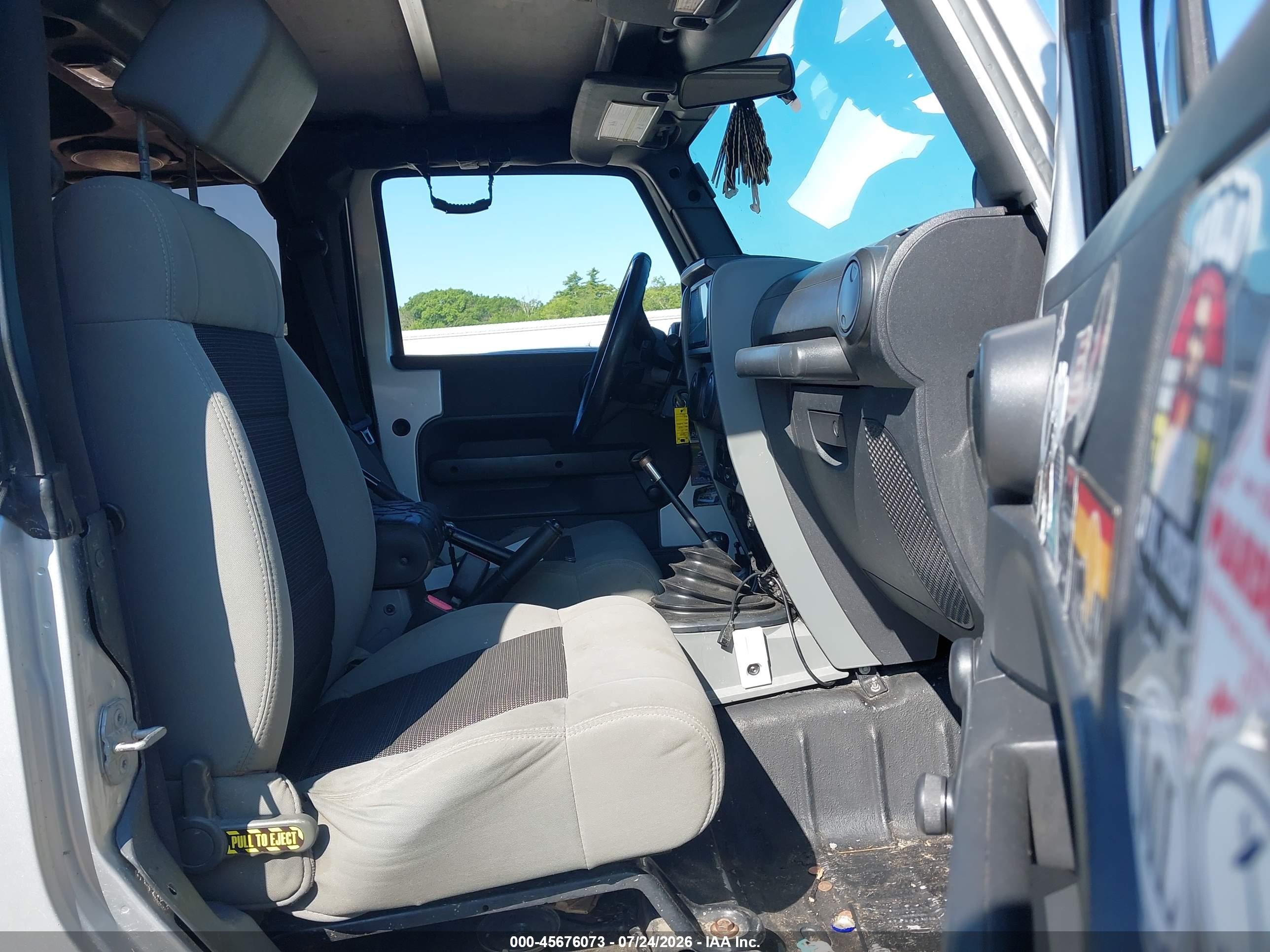 2010 Jeep Wrangler Sport Silver vin: 1J4AA2D10AL162835