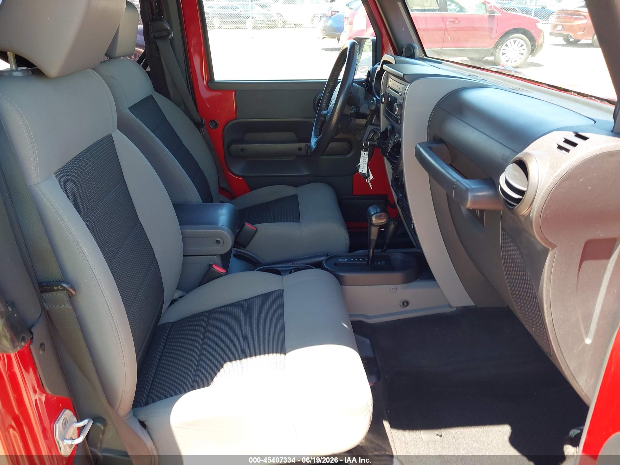 2010 Jeep Wrangler Sport Red vin: 1J4AA2D10AL210480