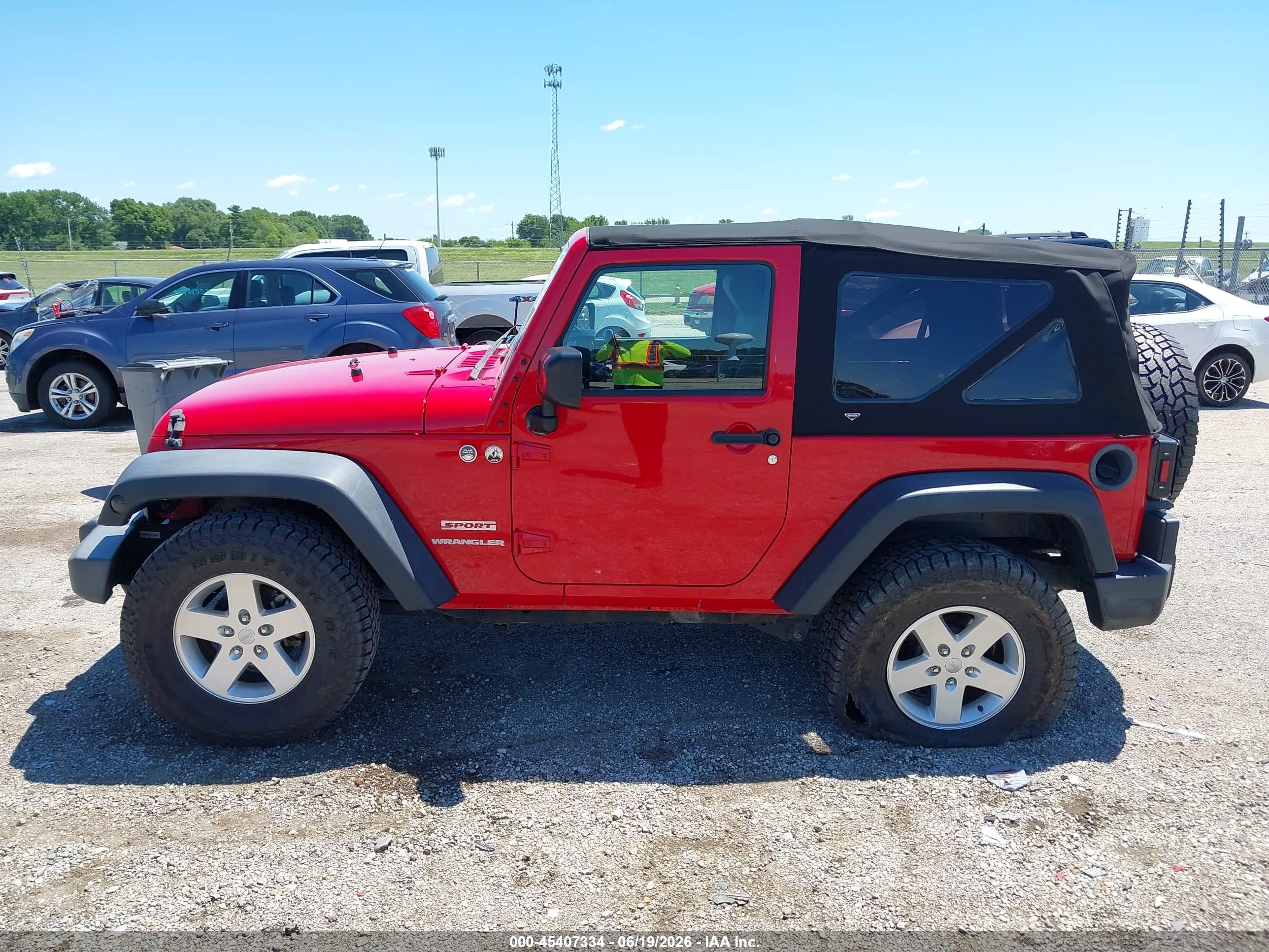 2010 Jeep Wrangler Sport Red vin: 1J4AA2D10AL210480