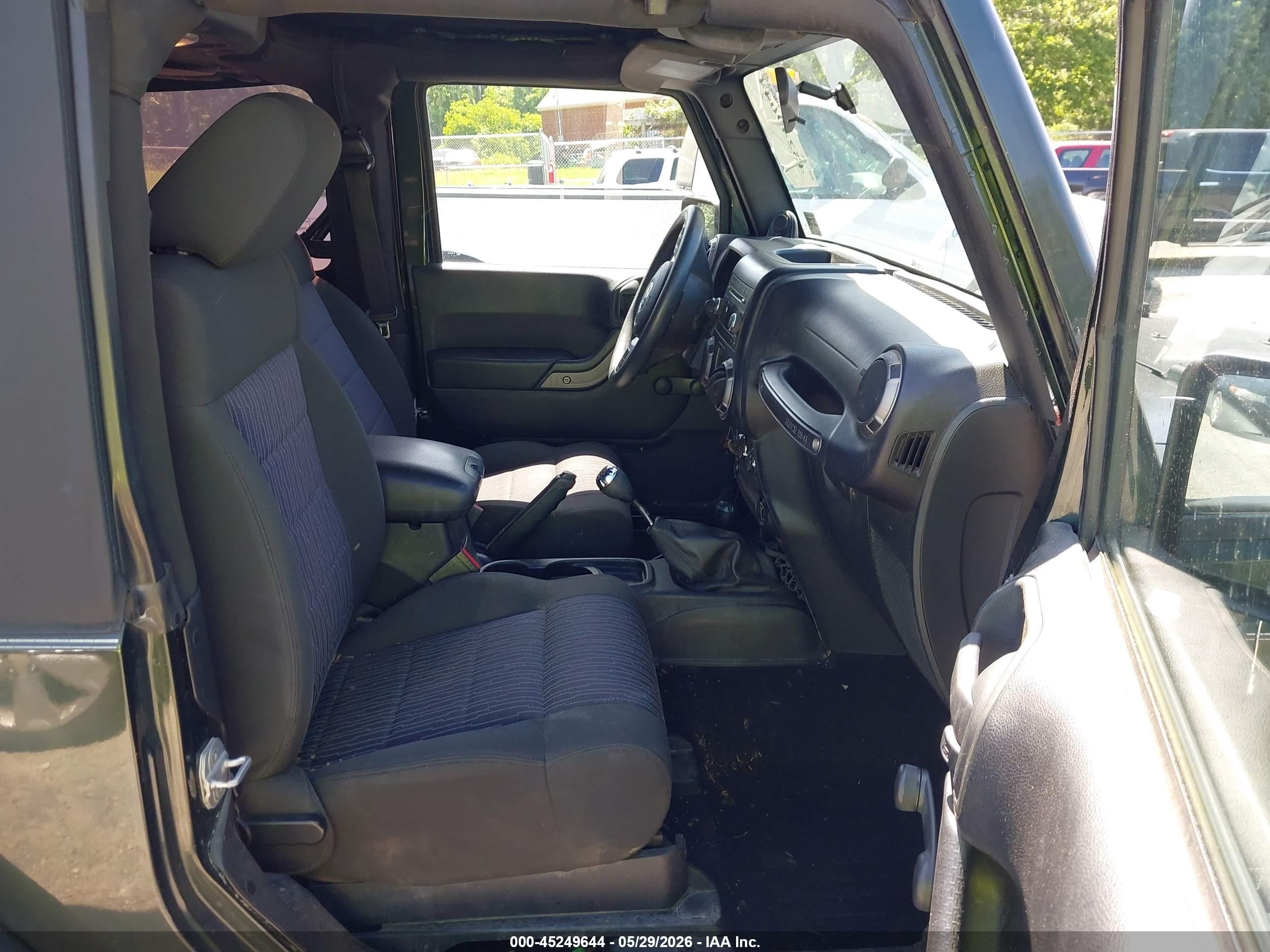 2011 Jeep Wrangler Sport Green vin: 1J4AA2D10BL500591