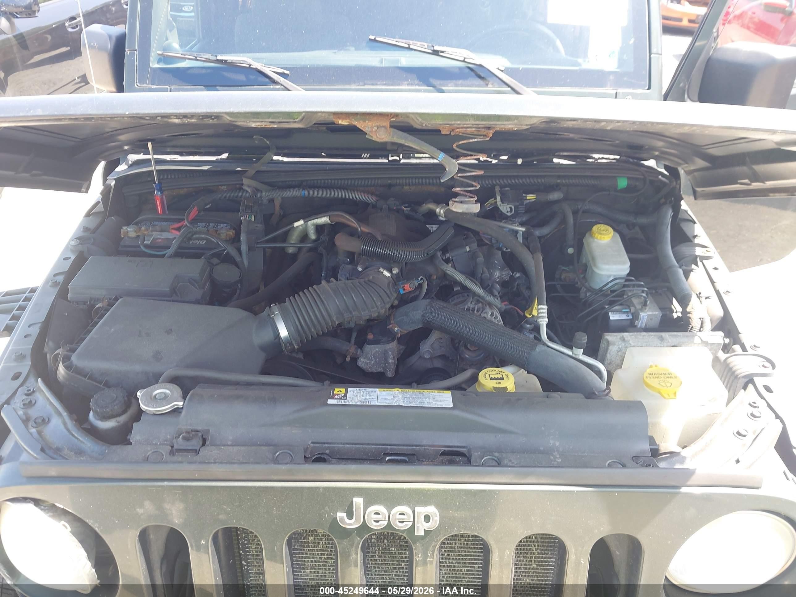 2011 Jeep Wrangler Sport Green vin: 1J4AA2D10BL500591