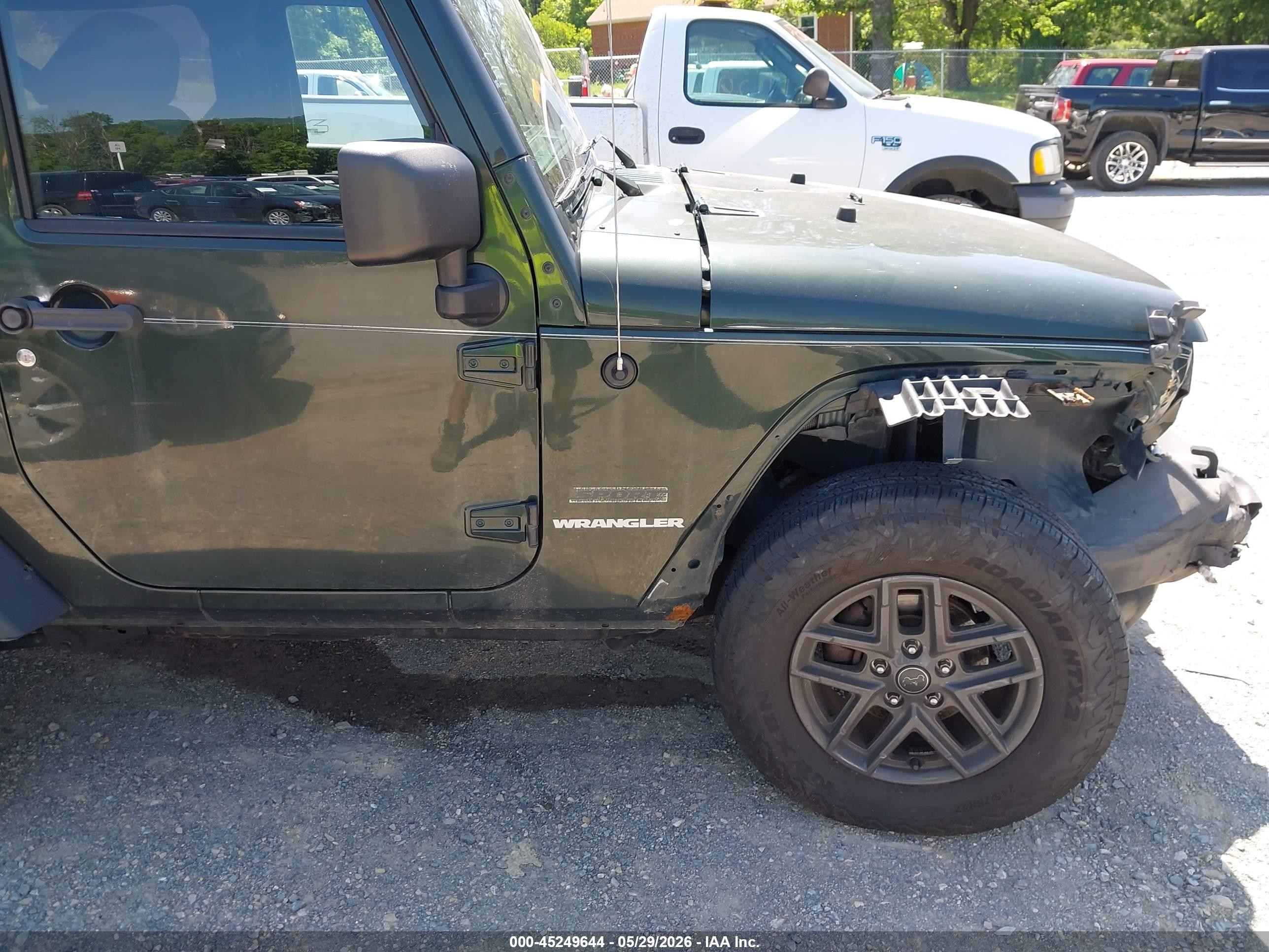 2011 Jeep Wrangler Sport Green vin: 1J4AA2D10BL500591