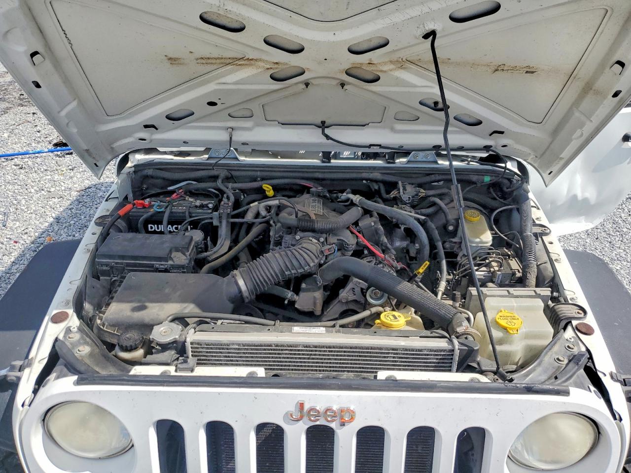 2011 Jeep Wrangler Sport White vin: 1J4AA2D10BL568065