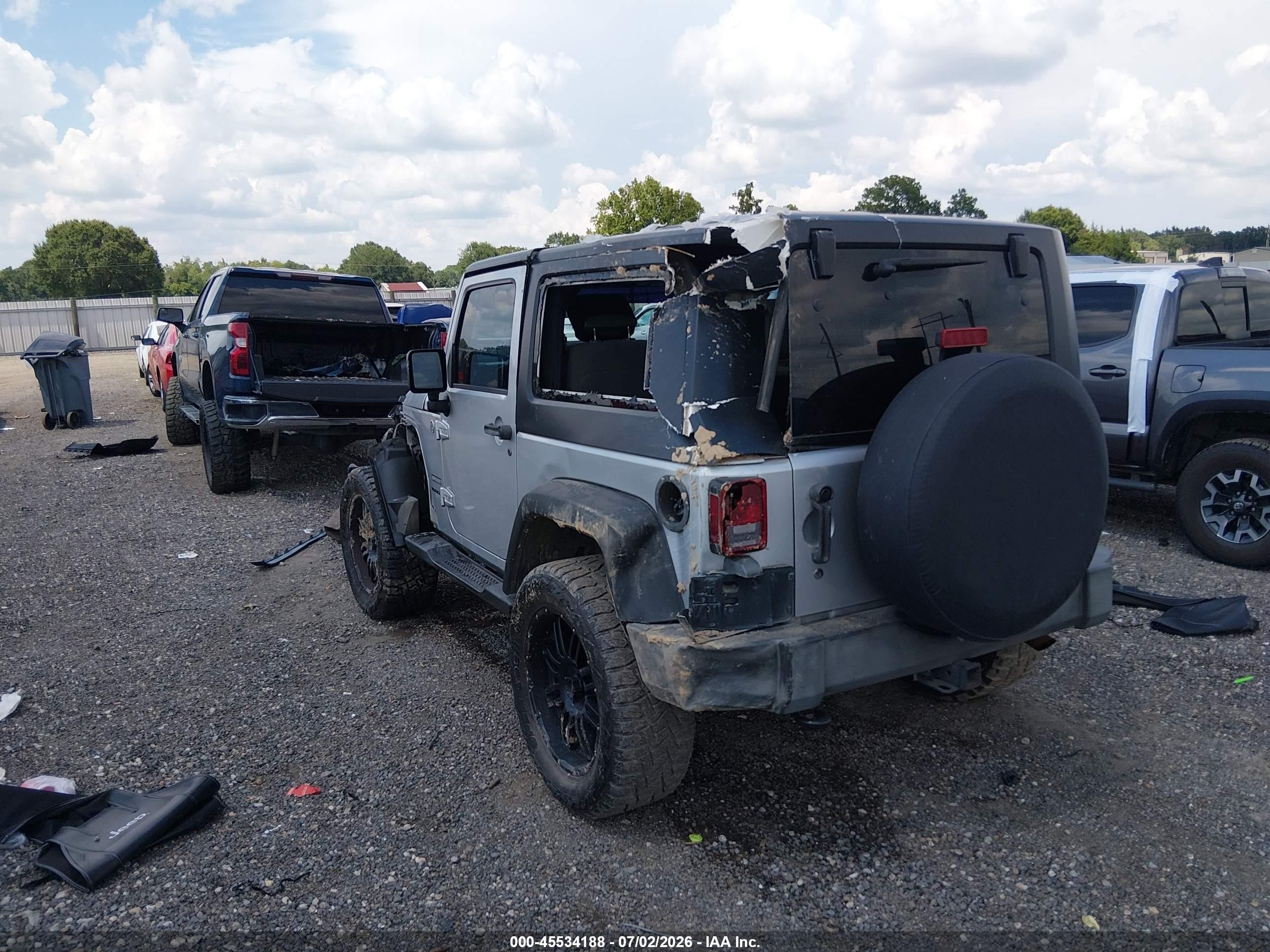 2010 Jeep Wrangler Sport Silver vin: 1J4AA2D11AL183032