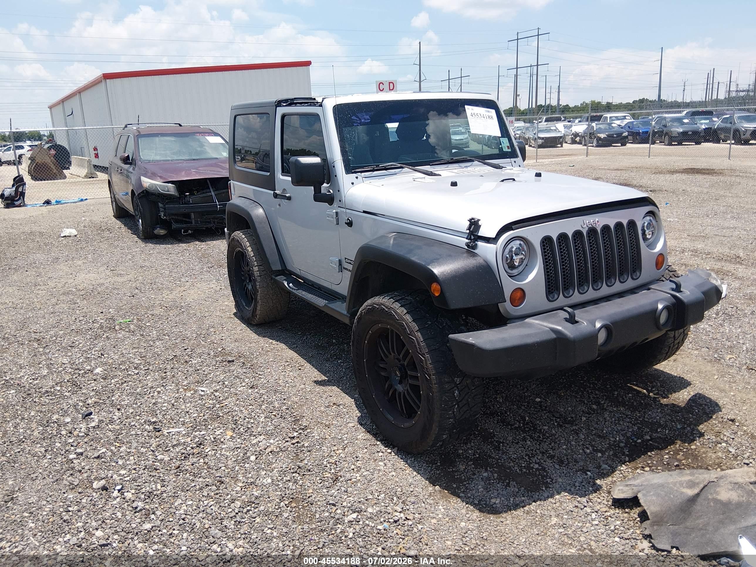2010 Jeep Wrangler Sport Silver vin: 1J4AA2D11AL183032