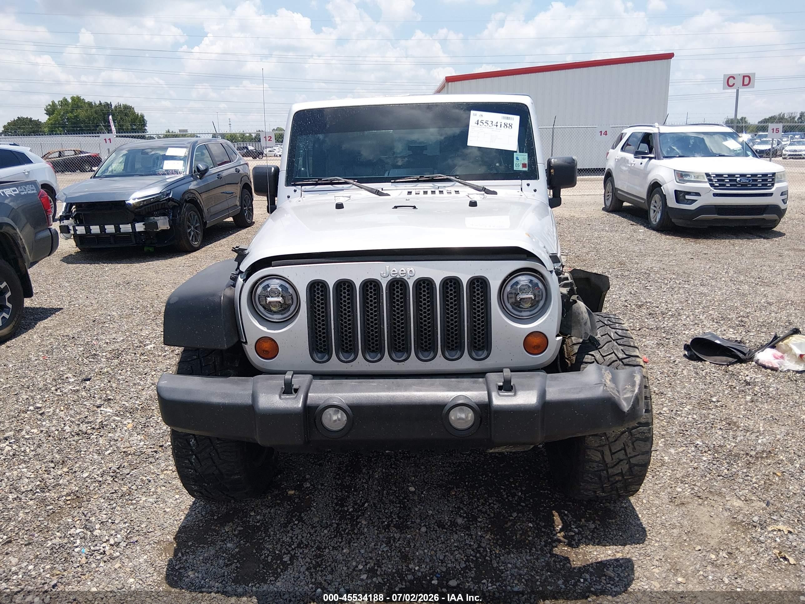 2010 Jeep Wrangler Sport Silver vin: 1J4AA2D11AL183032