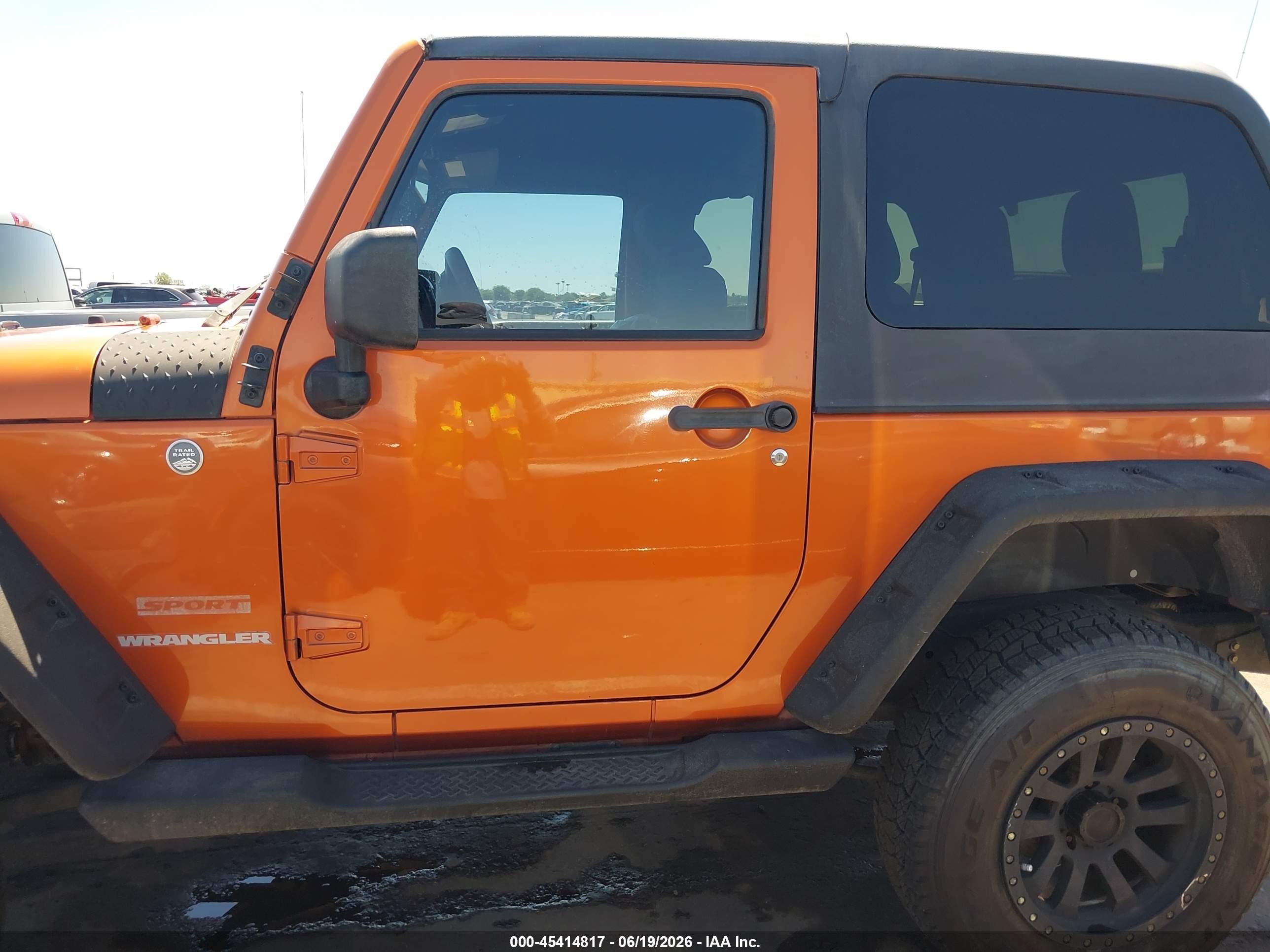 2011 Jeep Wrangler Sport Orange vin: 1J4AA2D11BL508151