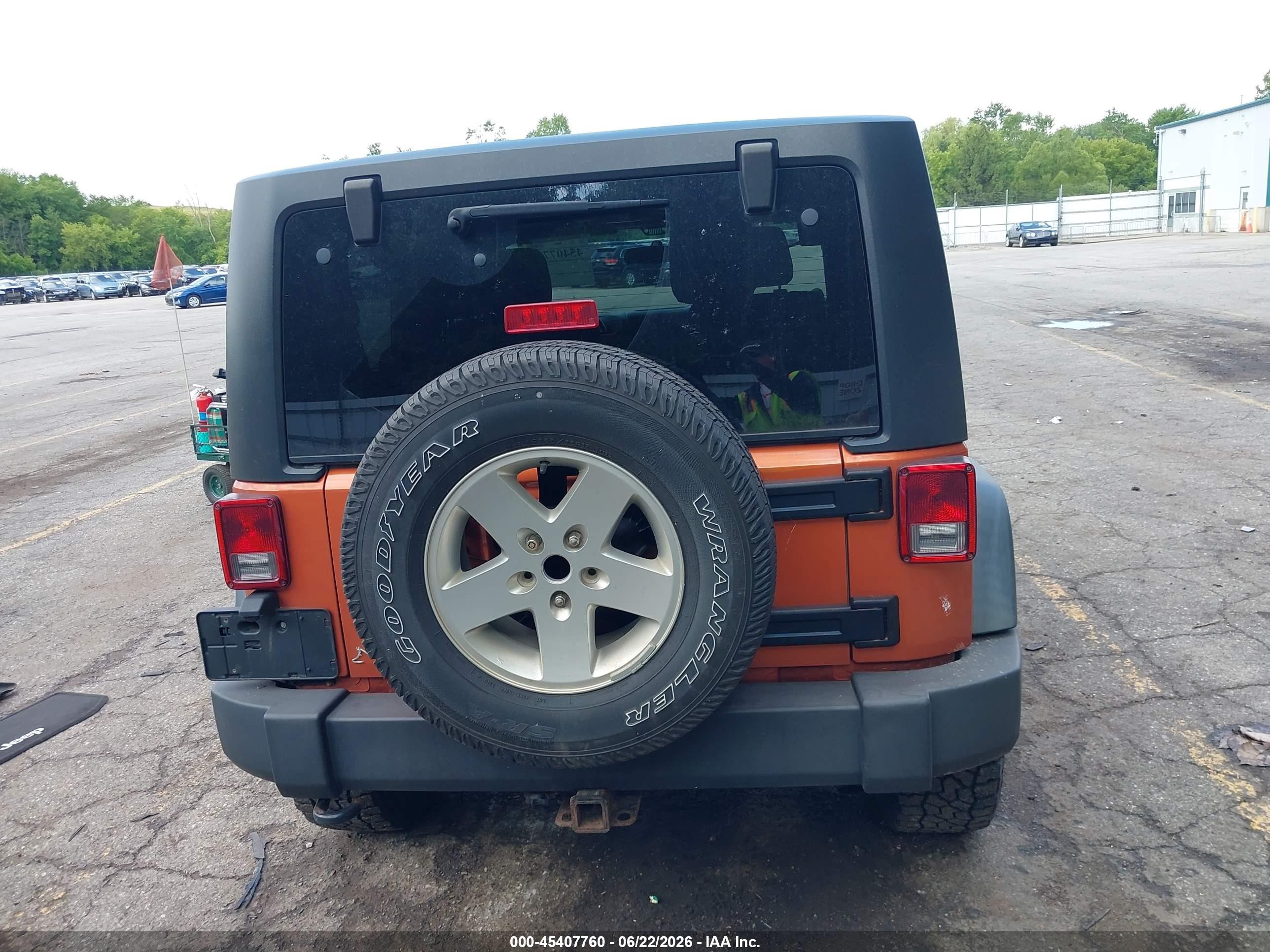 2011 Jeep Wrangler Sport Orange vin: 1J4AA2D11BL513978