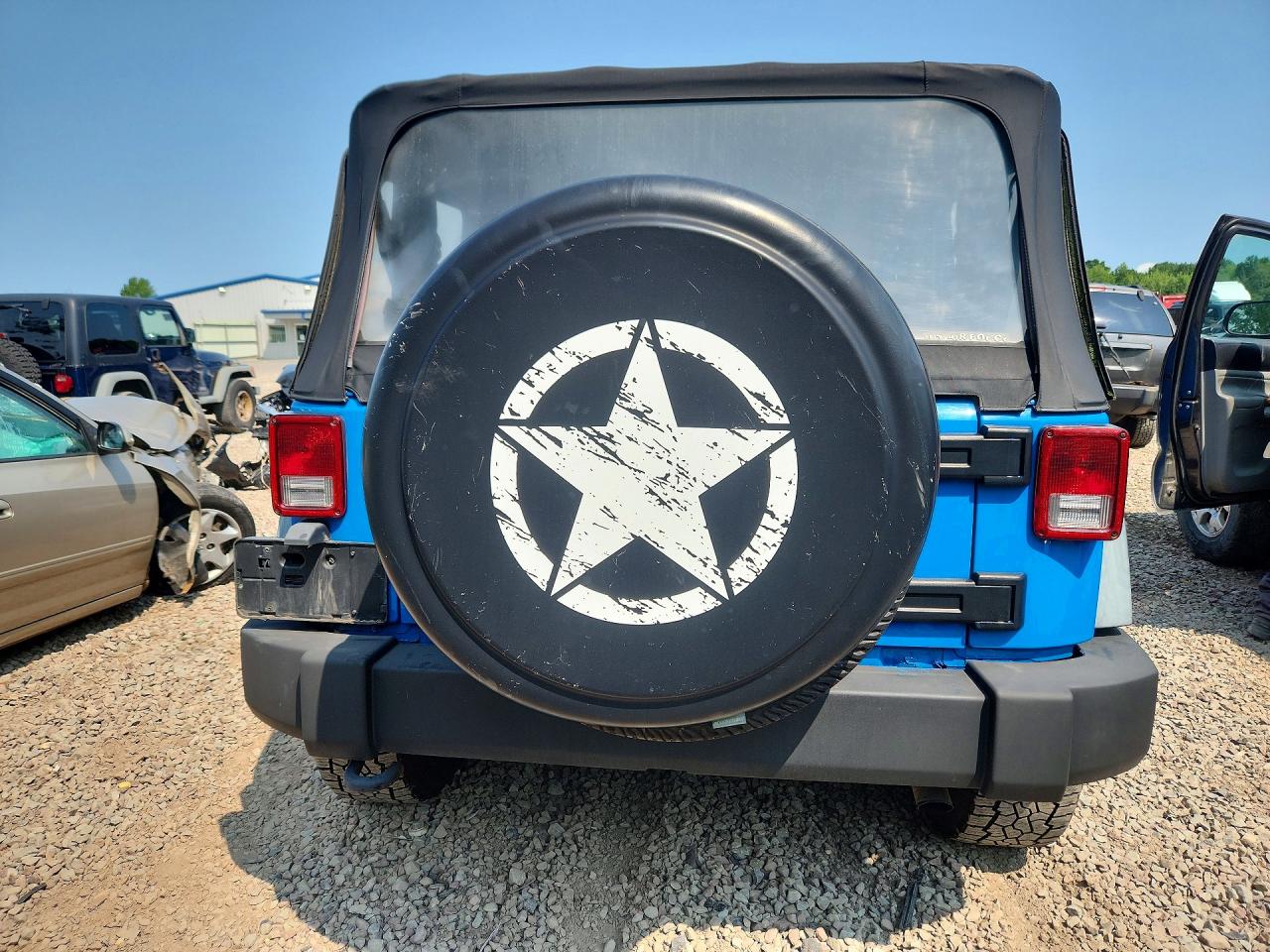 2011 Jeep Wrangler Sport Blue vin: 1J4AA2D11BL555468