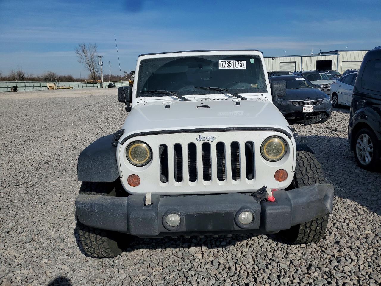 2011 Jeep Wrangler White vin: 1J4AA2D11BL607875
