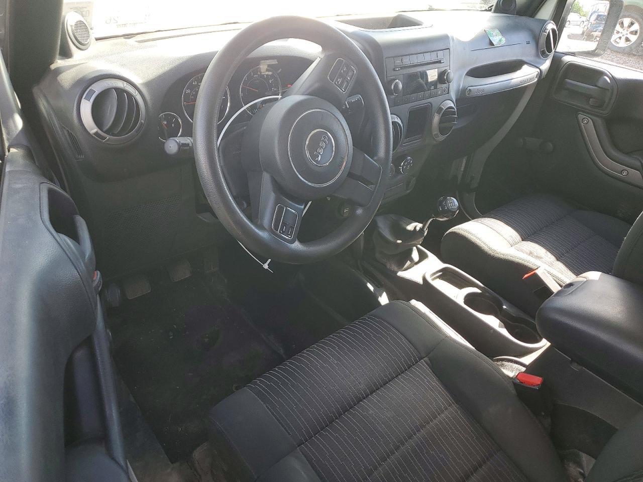 2011 Jeep Wrangler Sport Silver vin: 1J4AA2D11BL609089