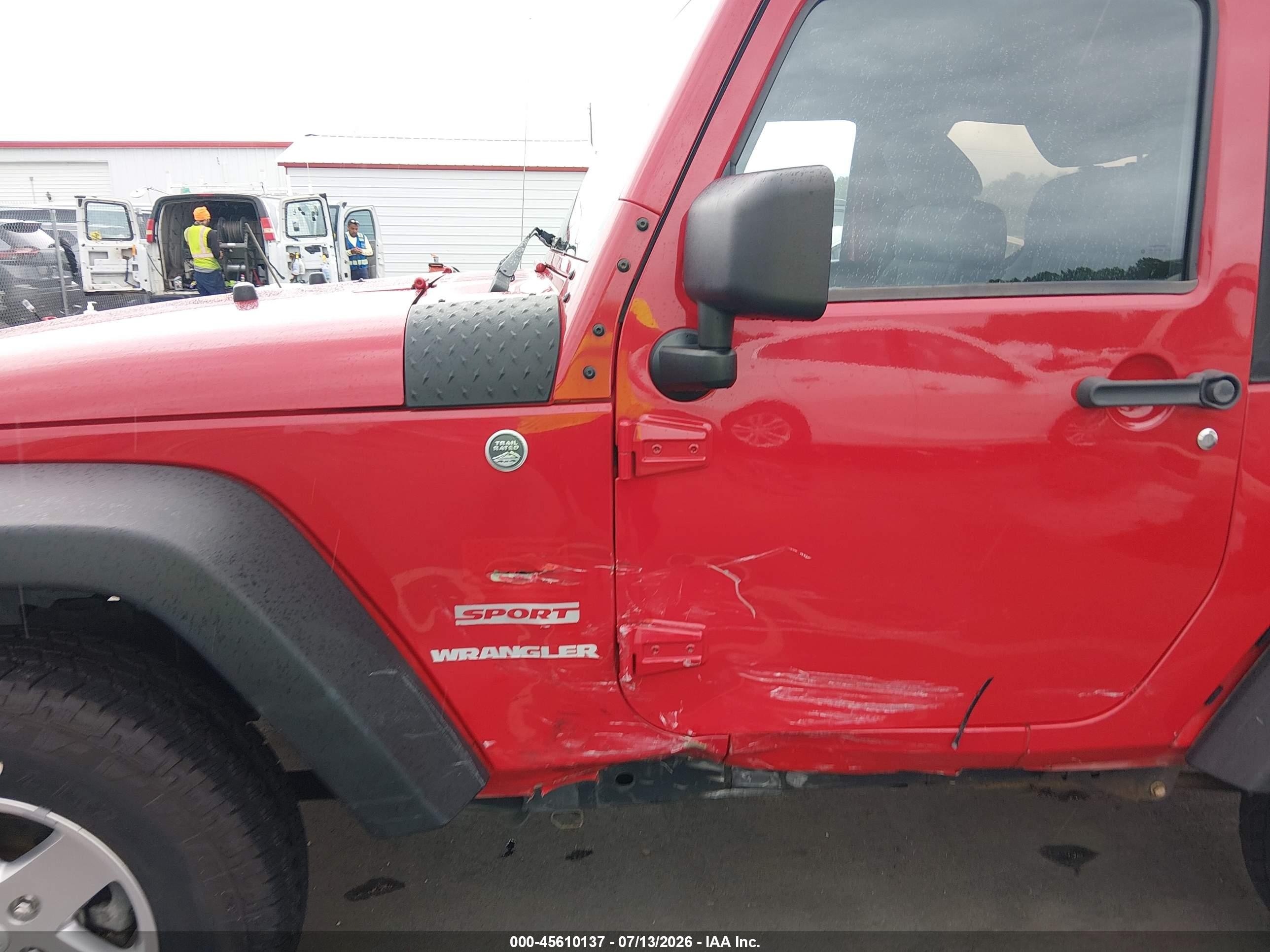 2011 Jeep Wrangler Sport Red vin: 1J4AA2D11BL628337