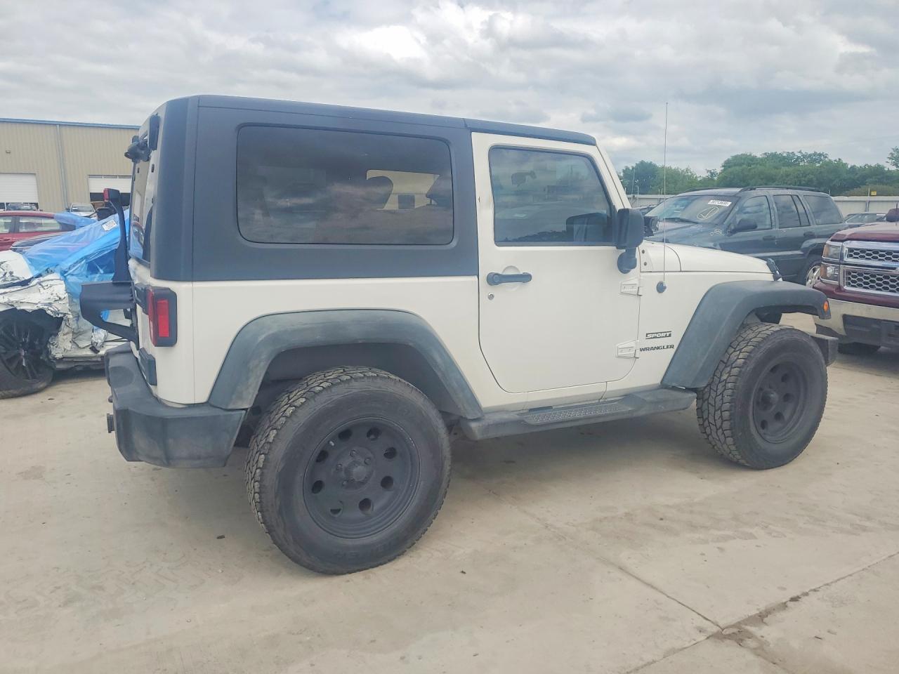 2010 Jeep Wrangler Sport White vin: 1J4AA2D12AL136222