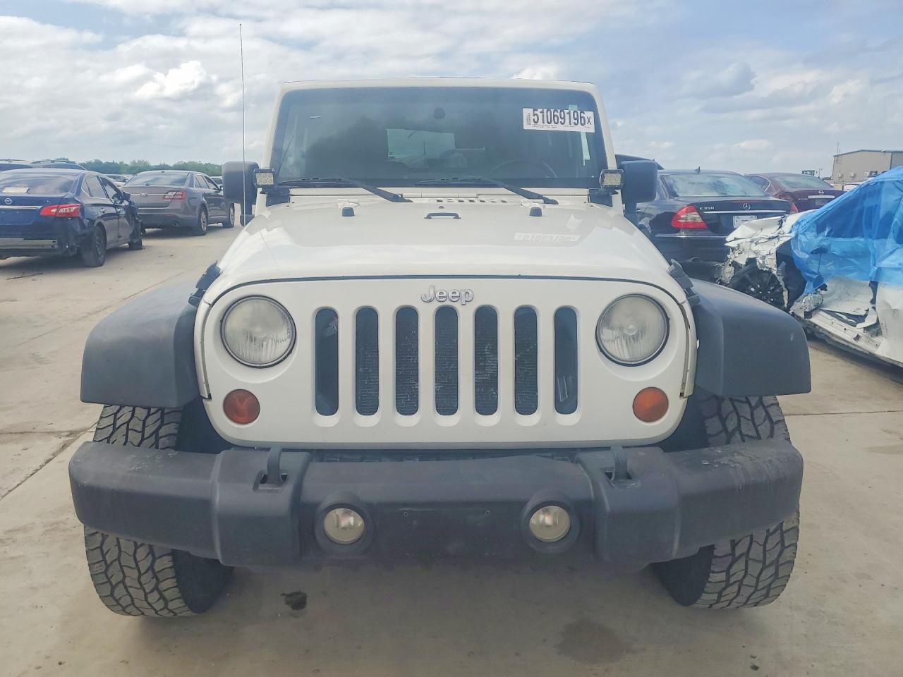 2010 Jeep Wrangler Sport White vin: 1J4AA2D12AL136222