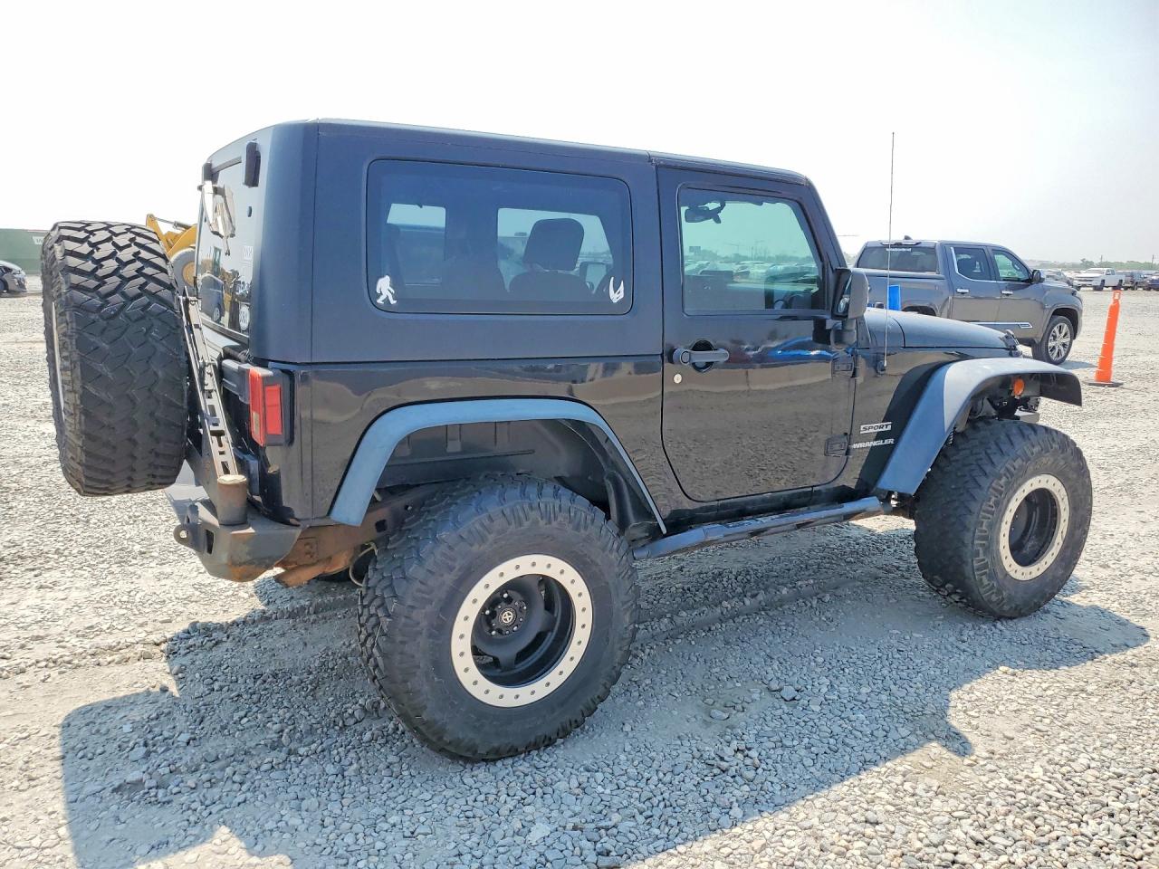 2010 Jeep Wrangler Sport Черный vin: 1J4AA2D12AL171875